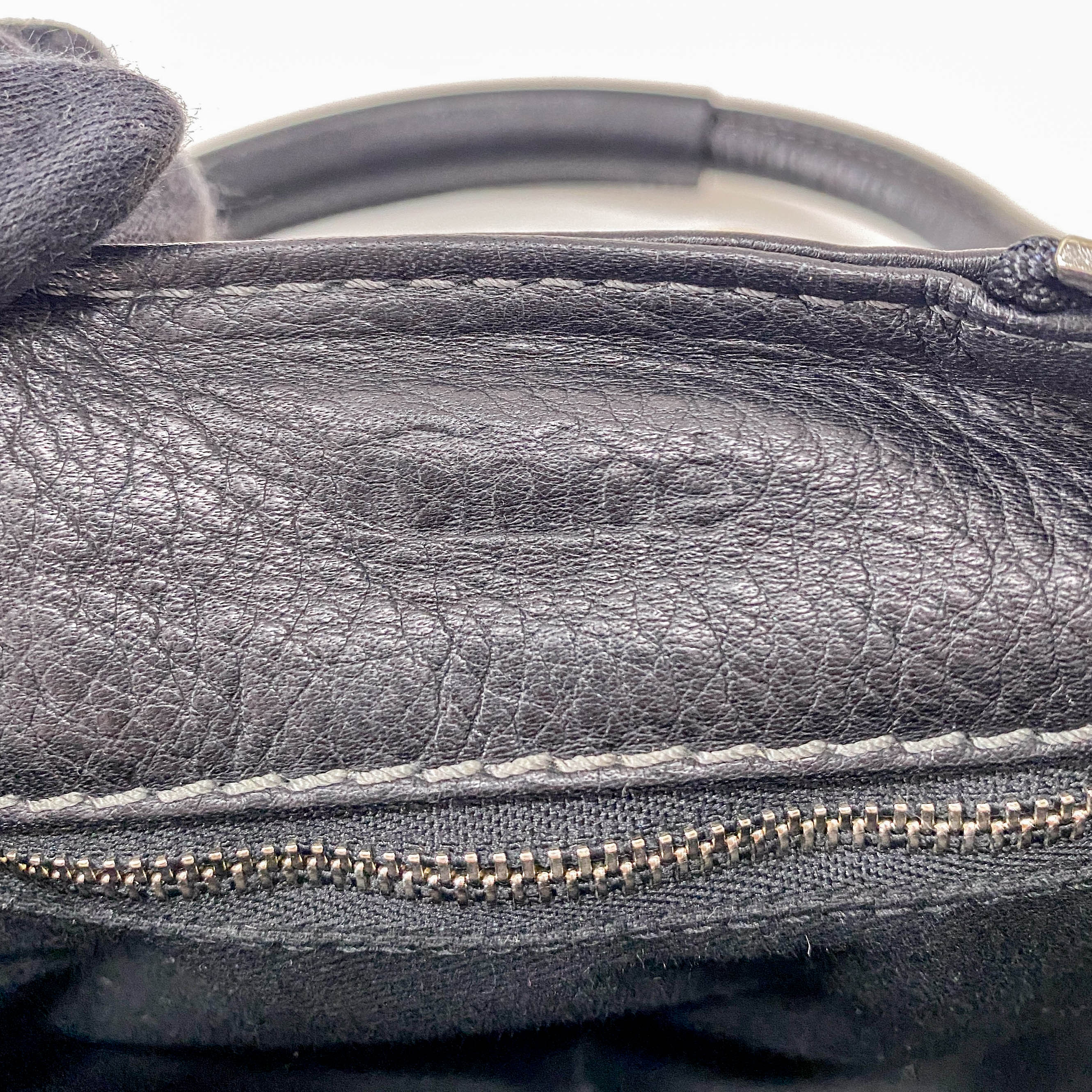 Paddington Leather Hand bag Black