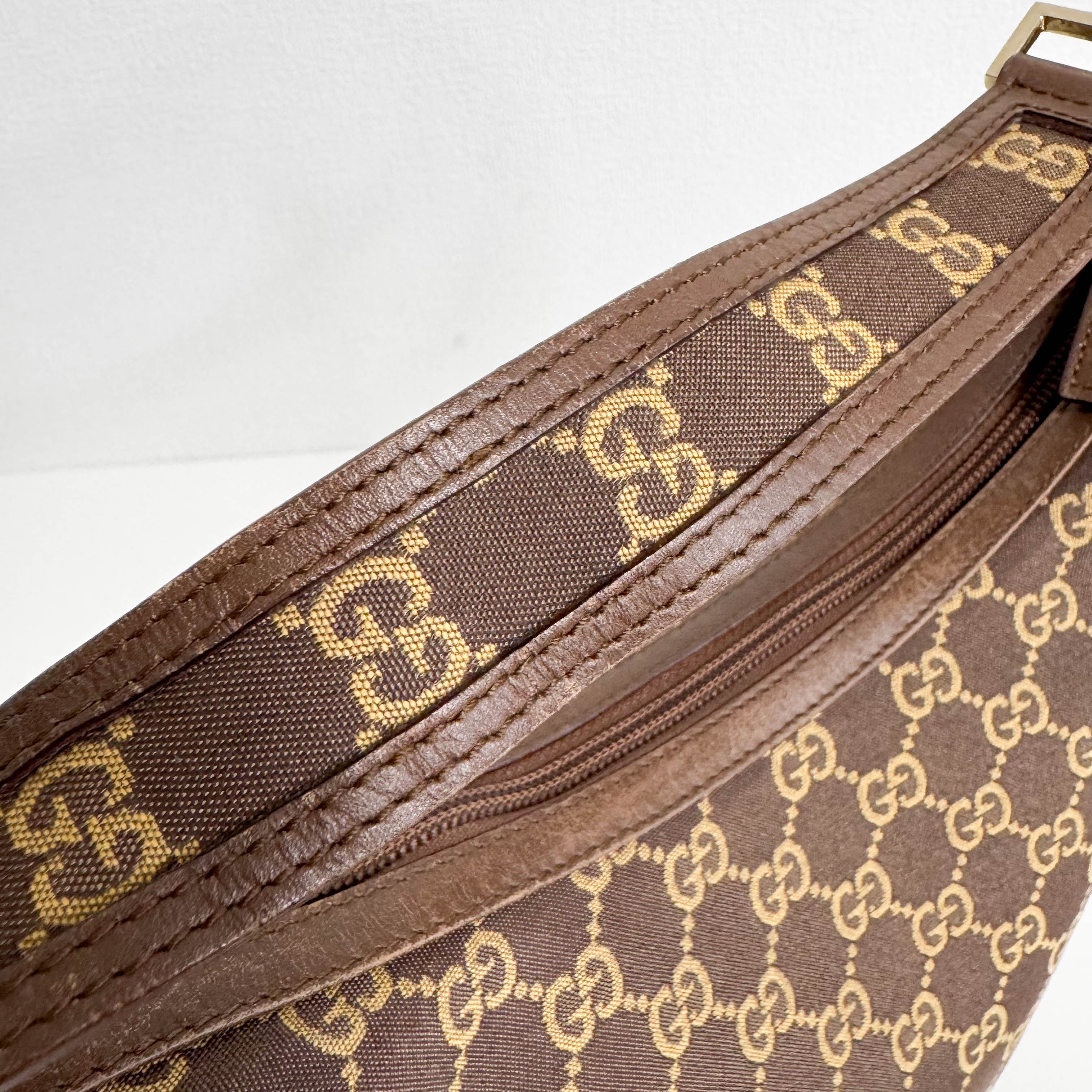 Brown GG Canvas Hobo Shoulder Bag