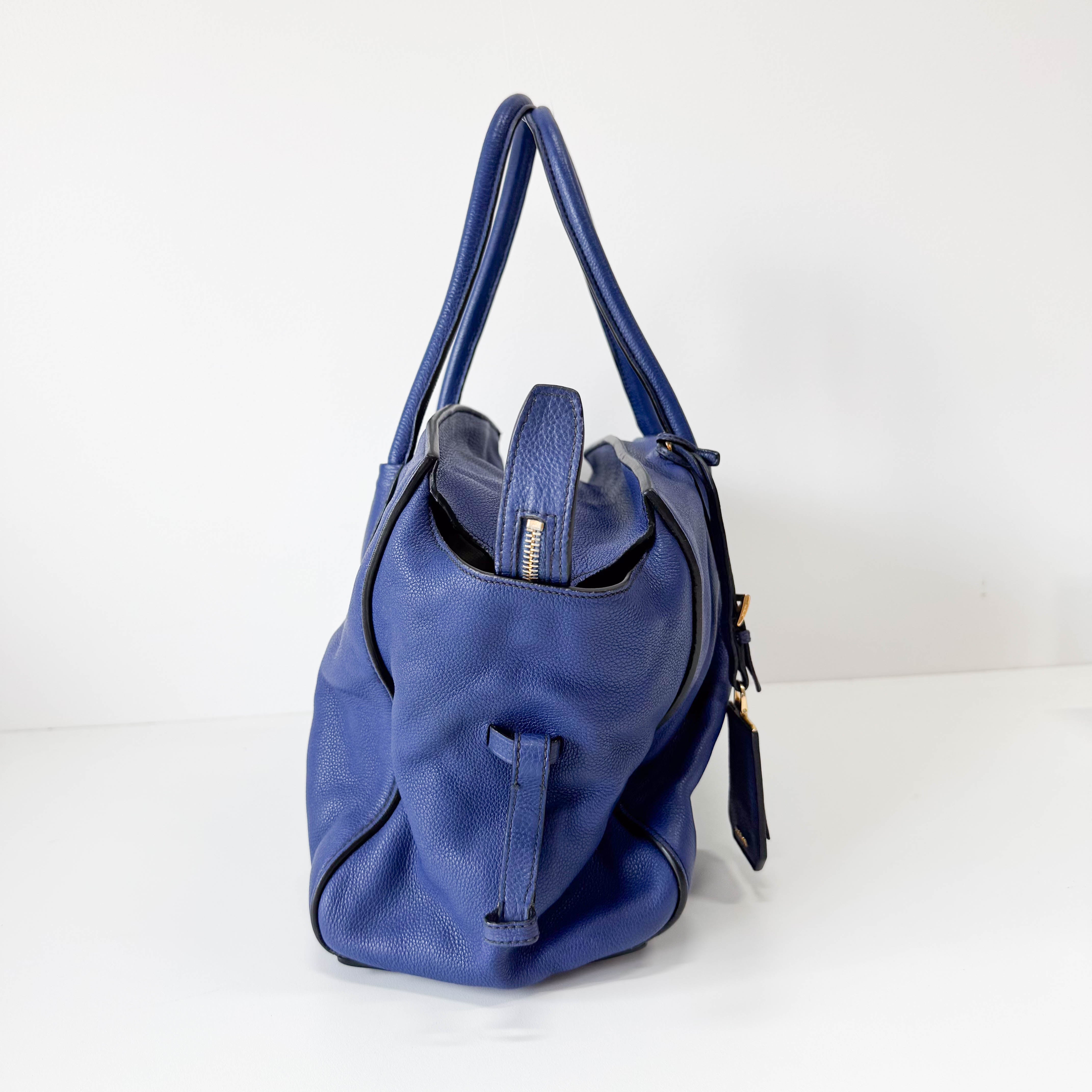 Vitello Blue Leather Shoulder Bag