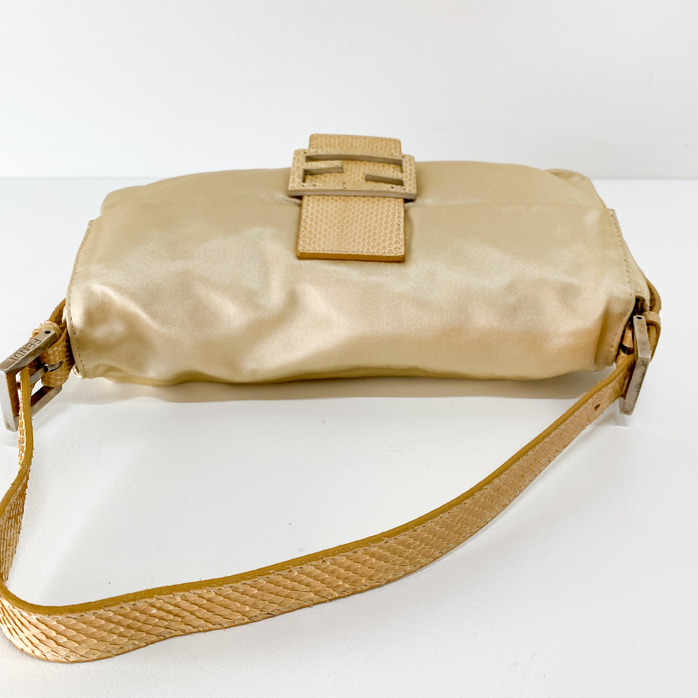 Baguette Beige Satin Mother of Pearl Fish