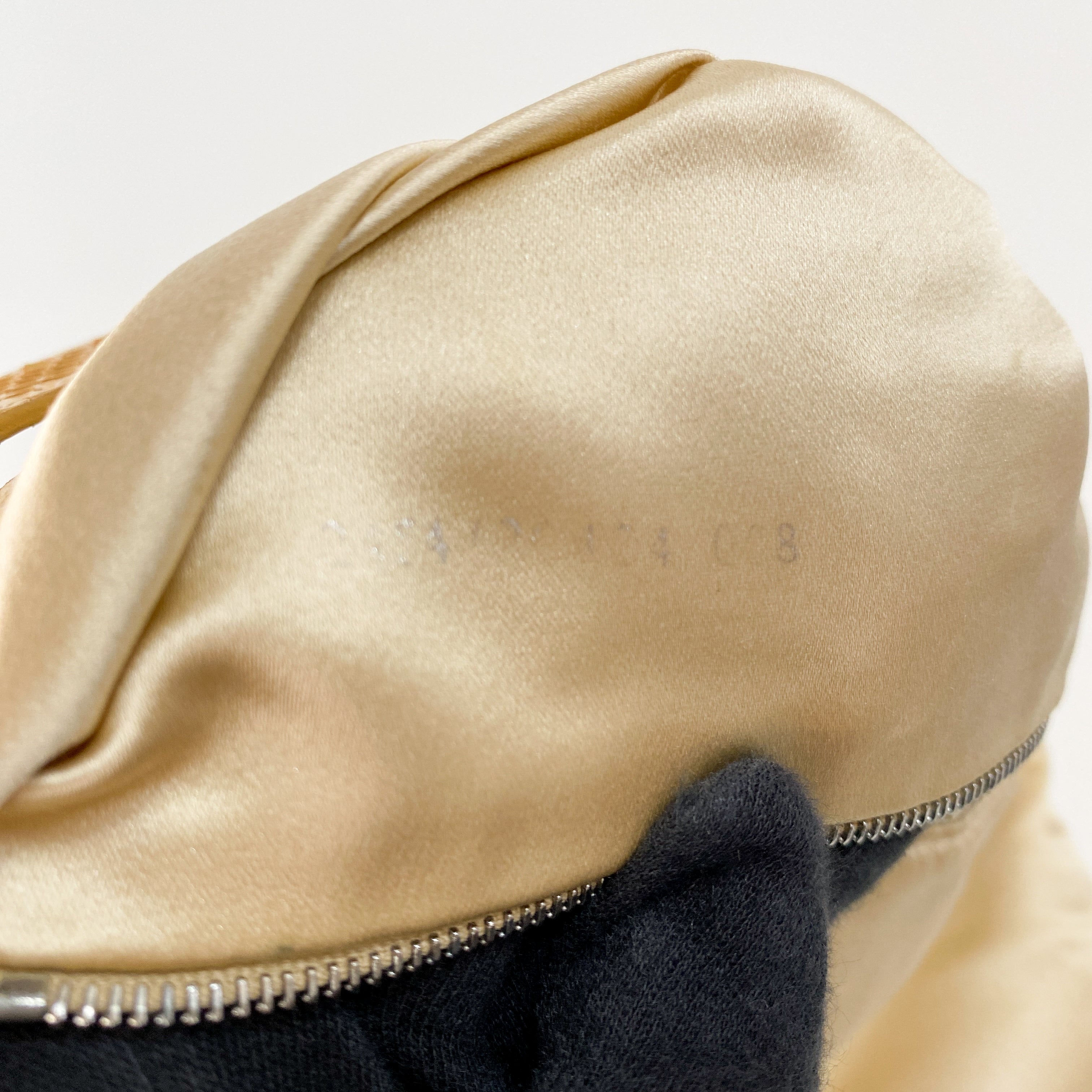 Baguette Beige Satin Mother of Pearl Fish