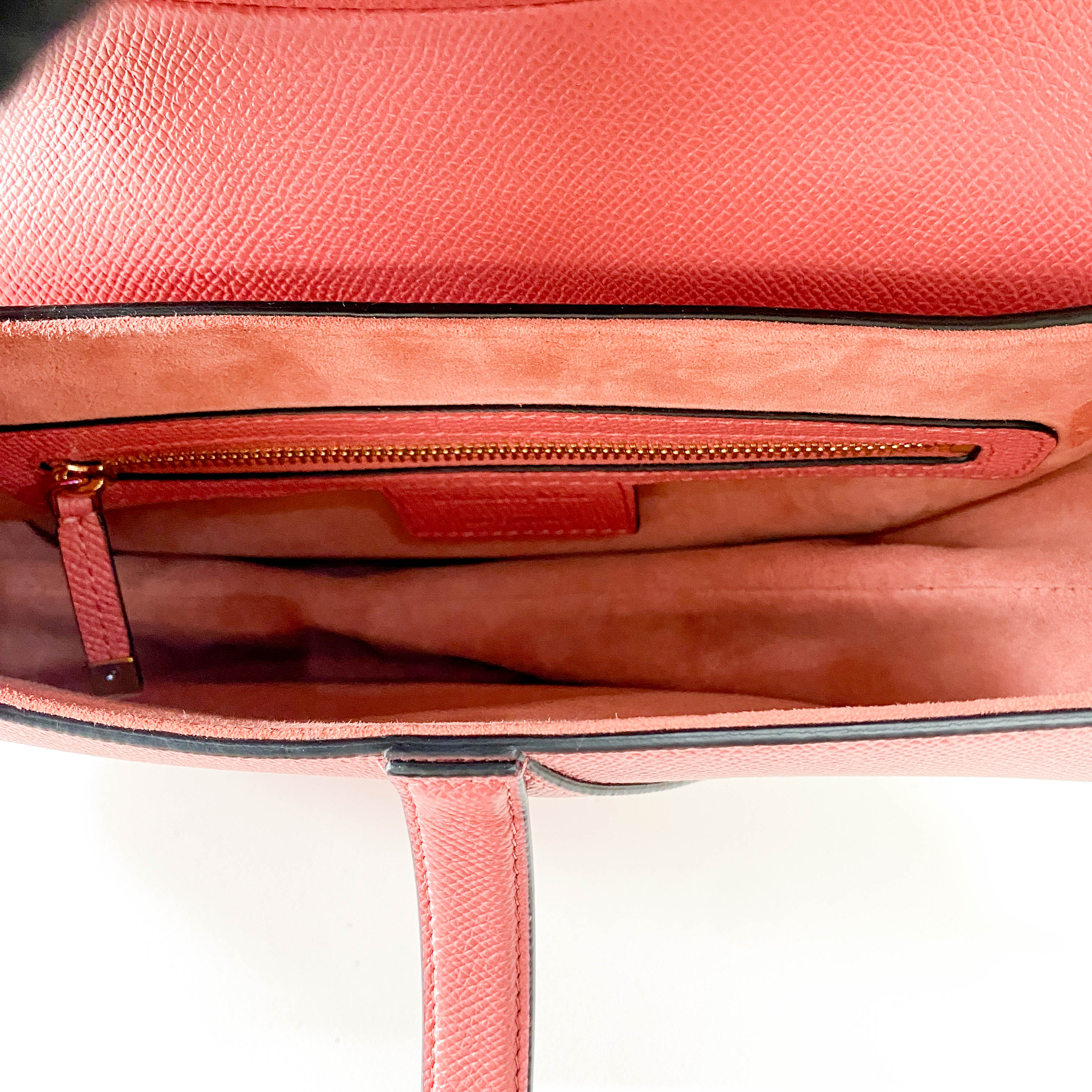 Pink Leather Saddle Shoulder Bag
