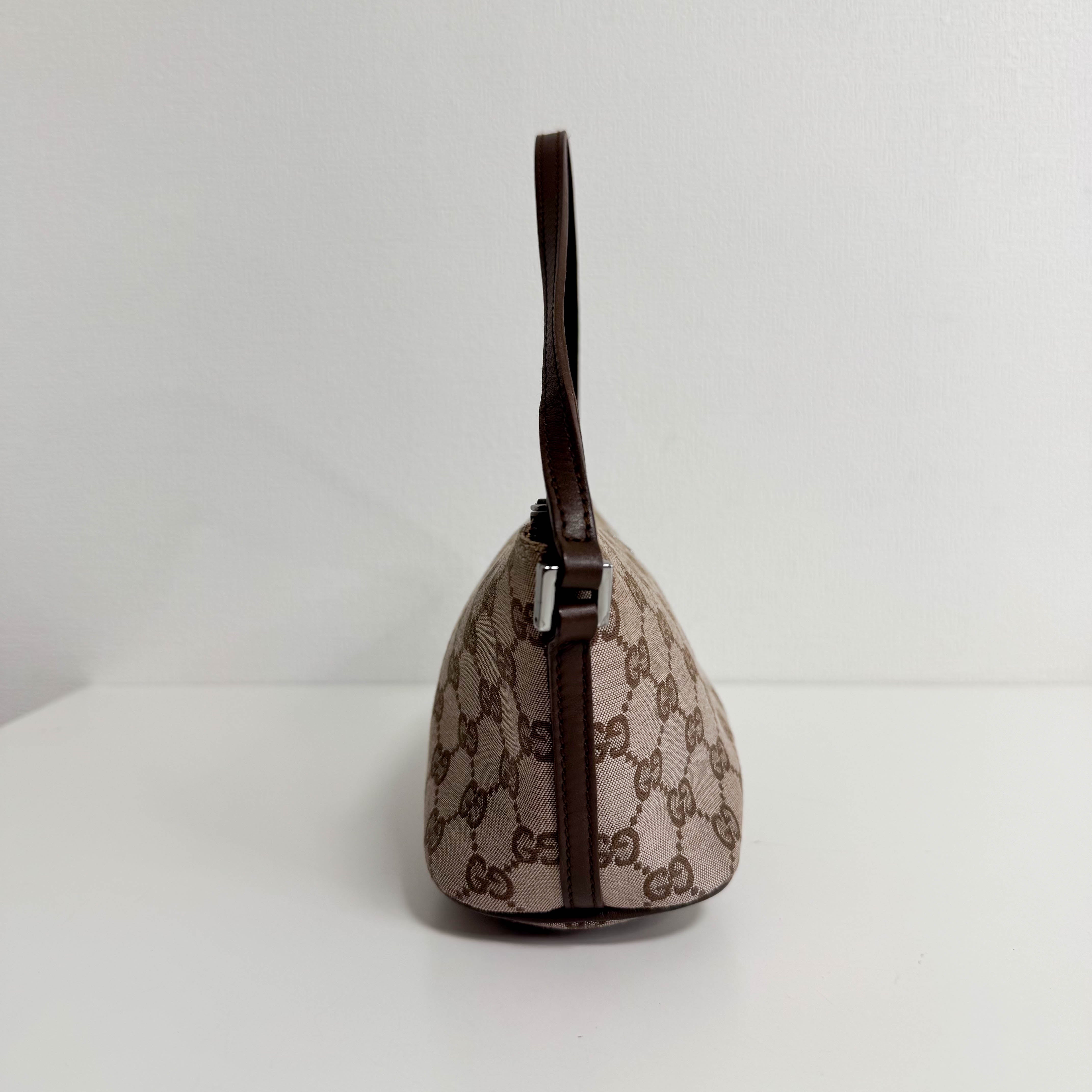 GG Canvas Pochette Accesories