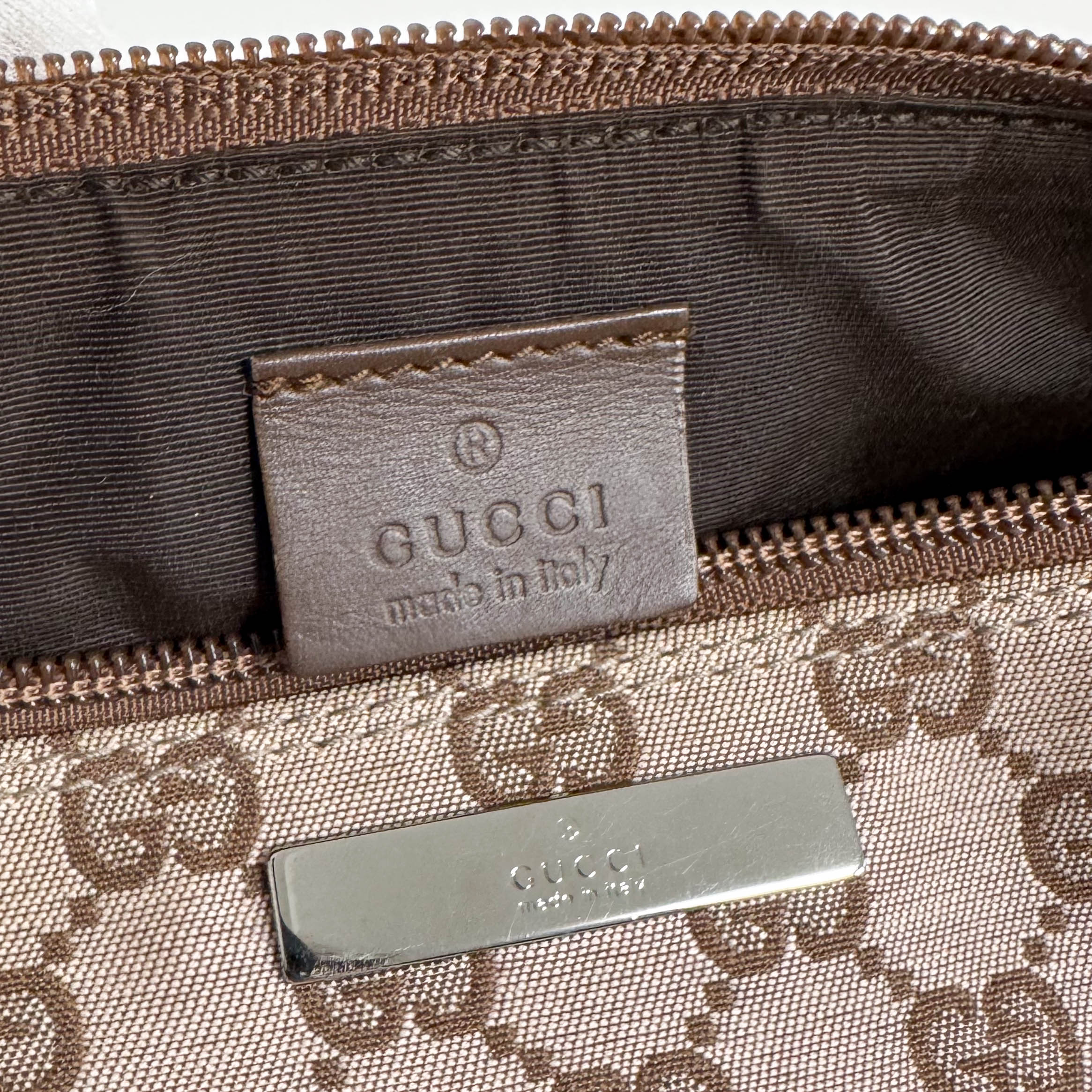 GG Canvas Pochette Accesories