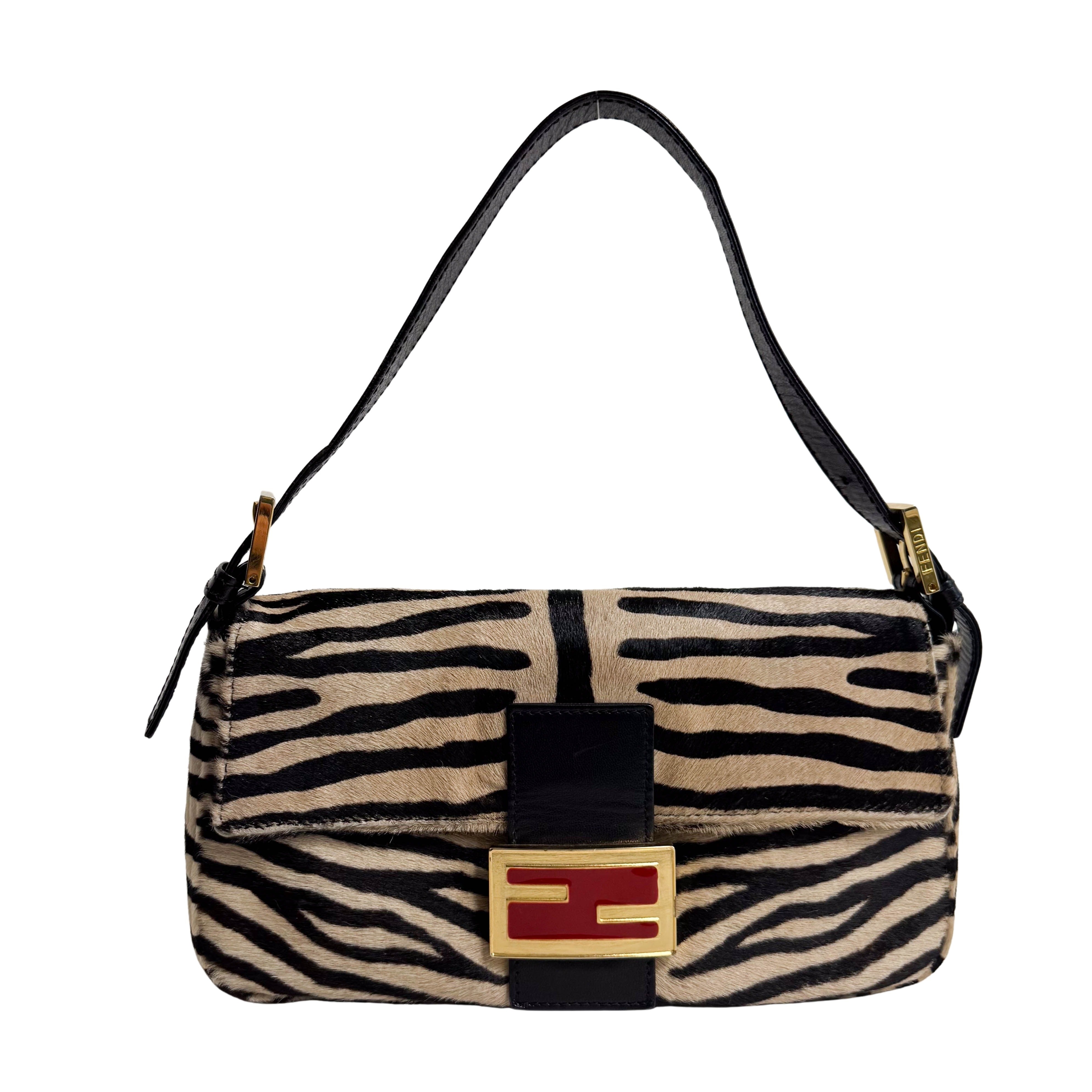 FENDI　手袋 FENDI's Preloved Sophistication - HivePreloved.com – HIVE