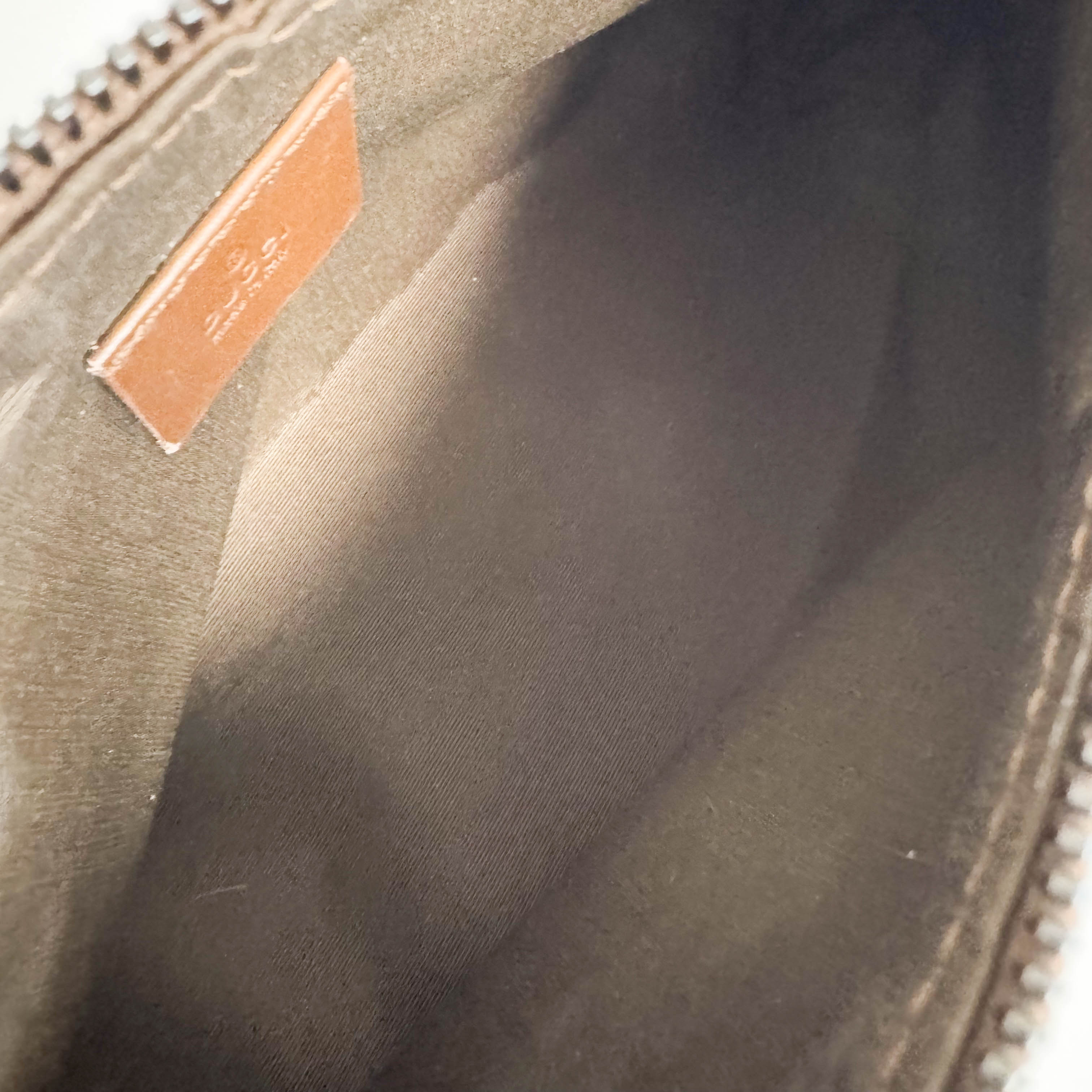 GG Canvas Pochette Accesoire Shoulder Bag