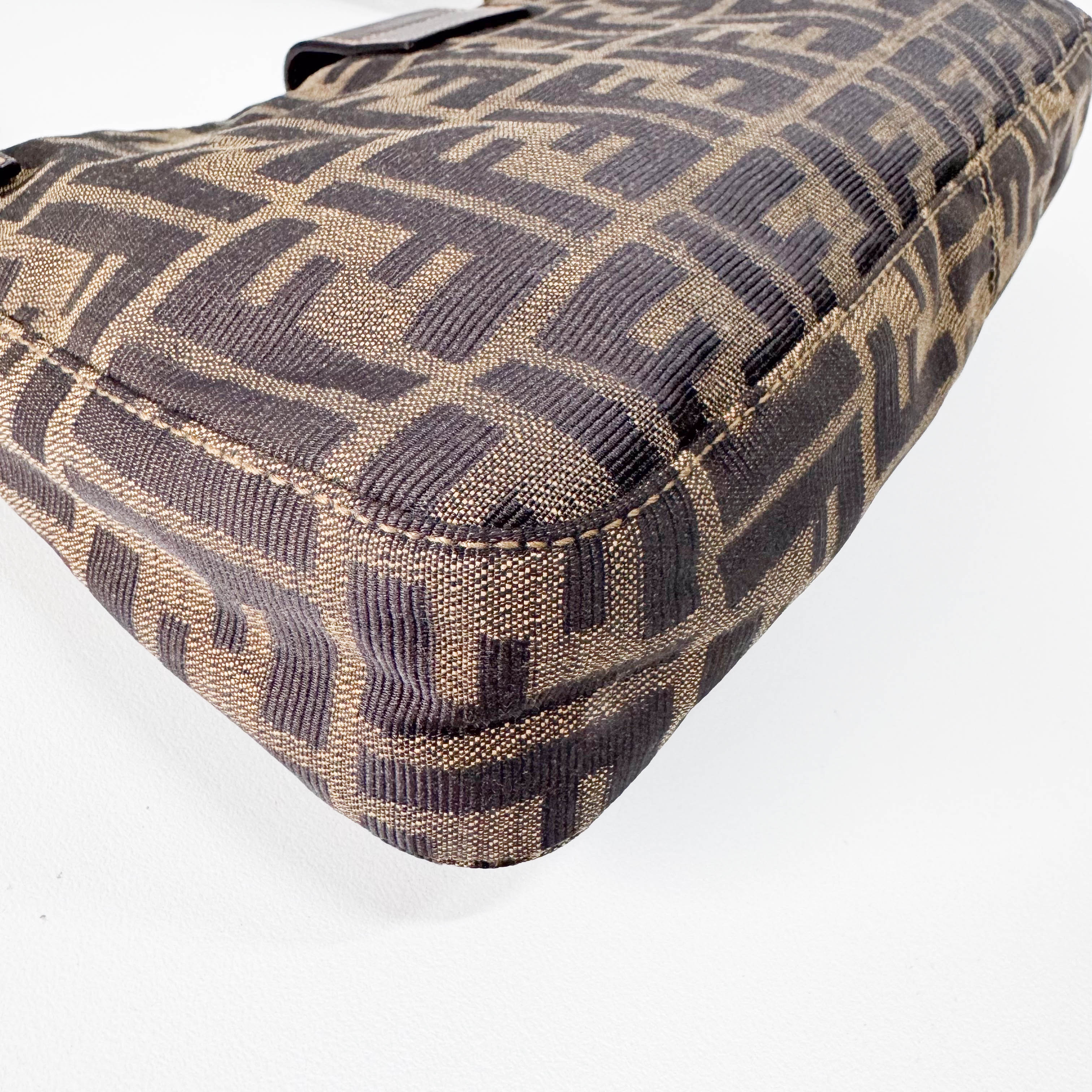 Zucca Brown Canvas Shoulder Bag