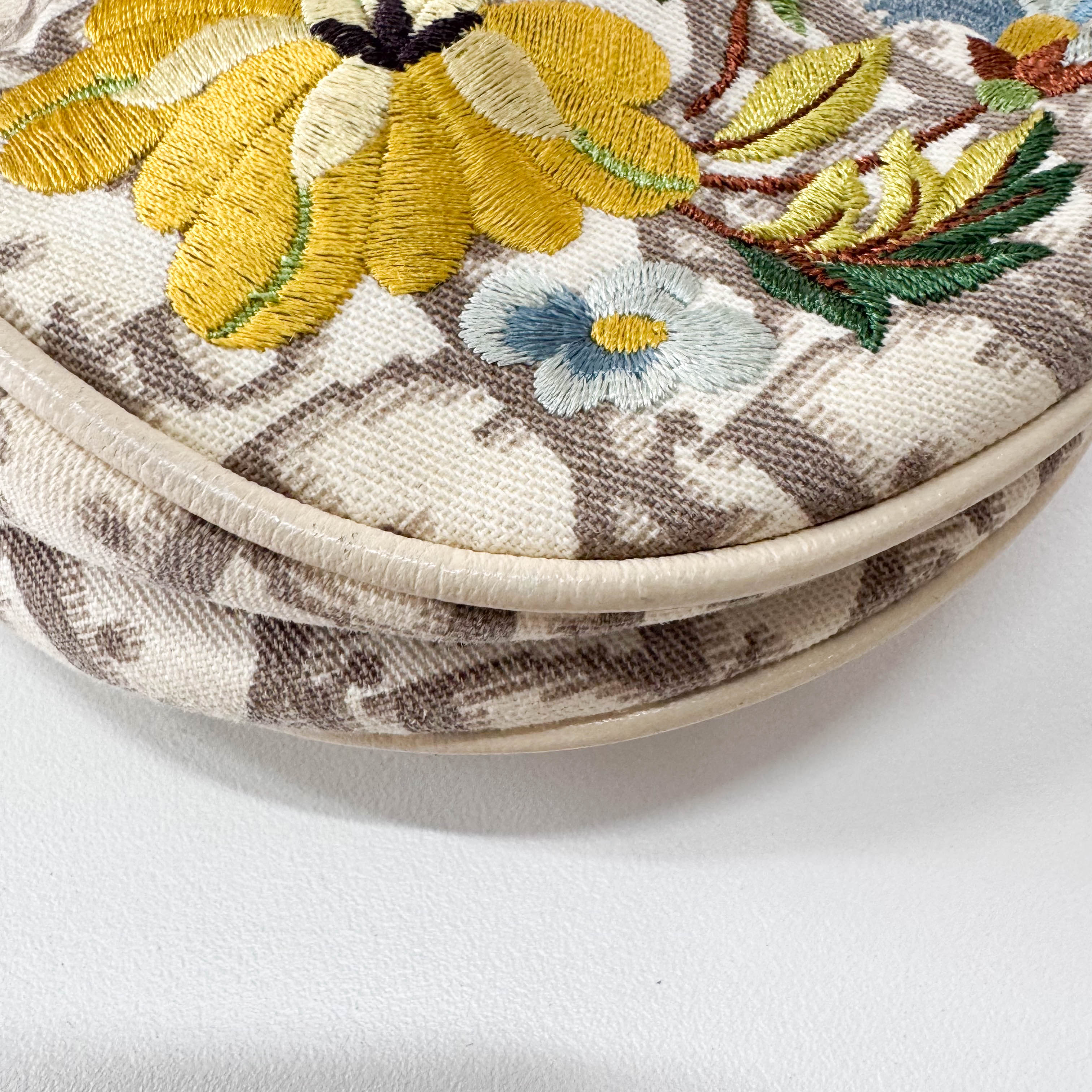 Trotter Flower Embroidery Saddle Bag