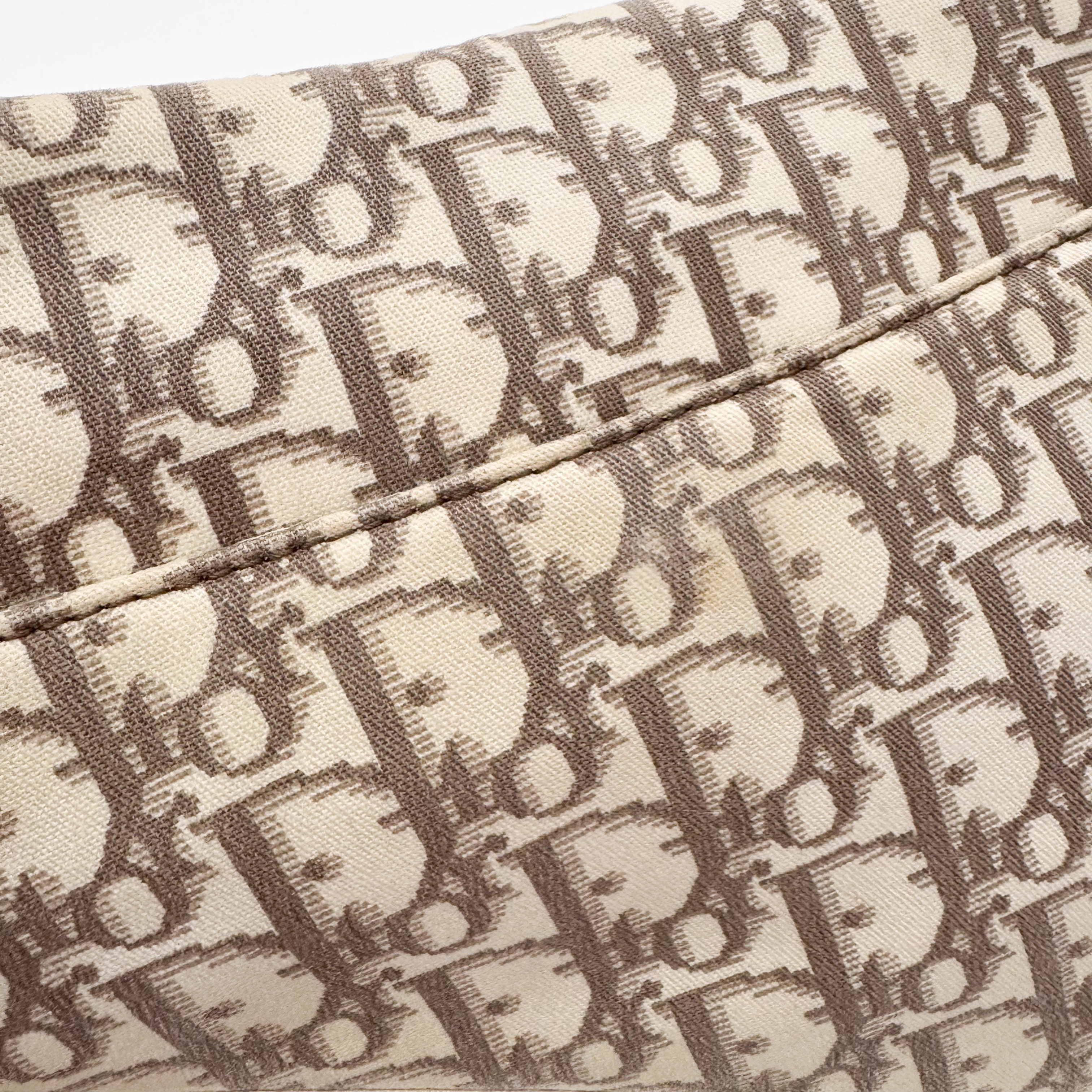 Trotter Flower Embroidery Saddle Bag