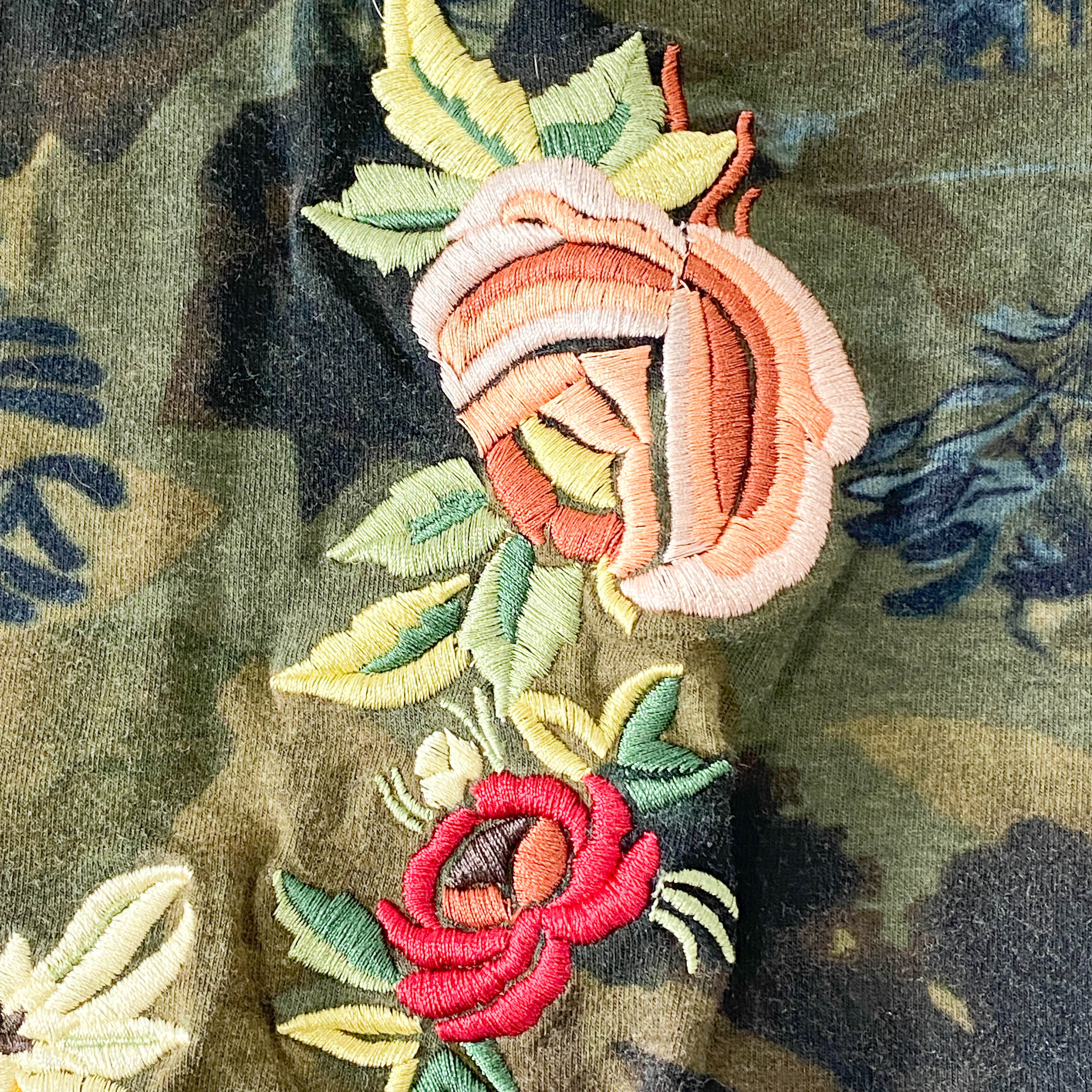 Green Size 10 Floral Embroidered T-Shirt