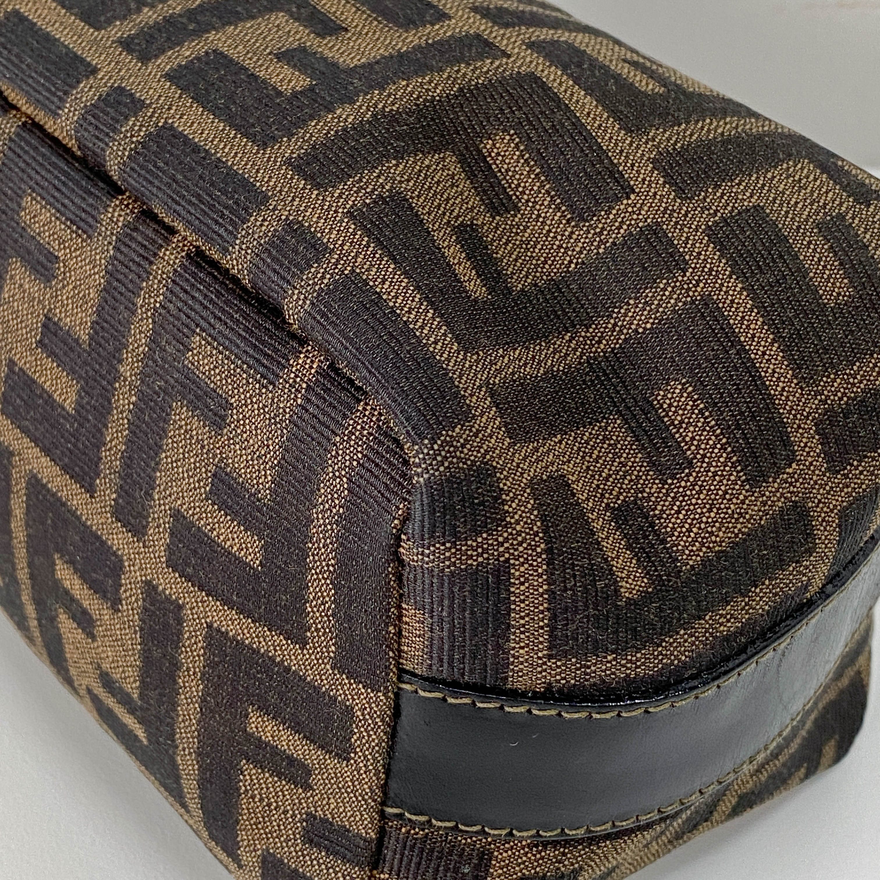 Zucca Brown Canvas Vanity Pouch