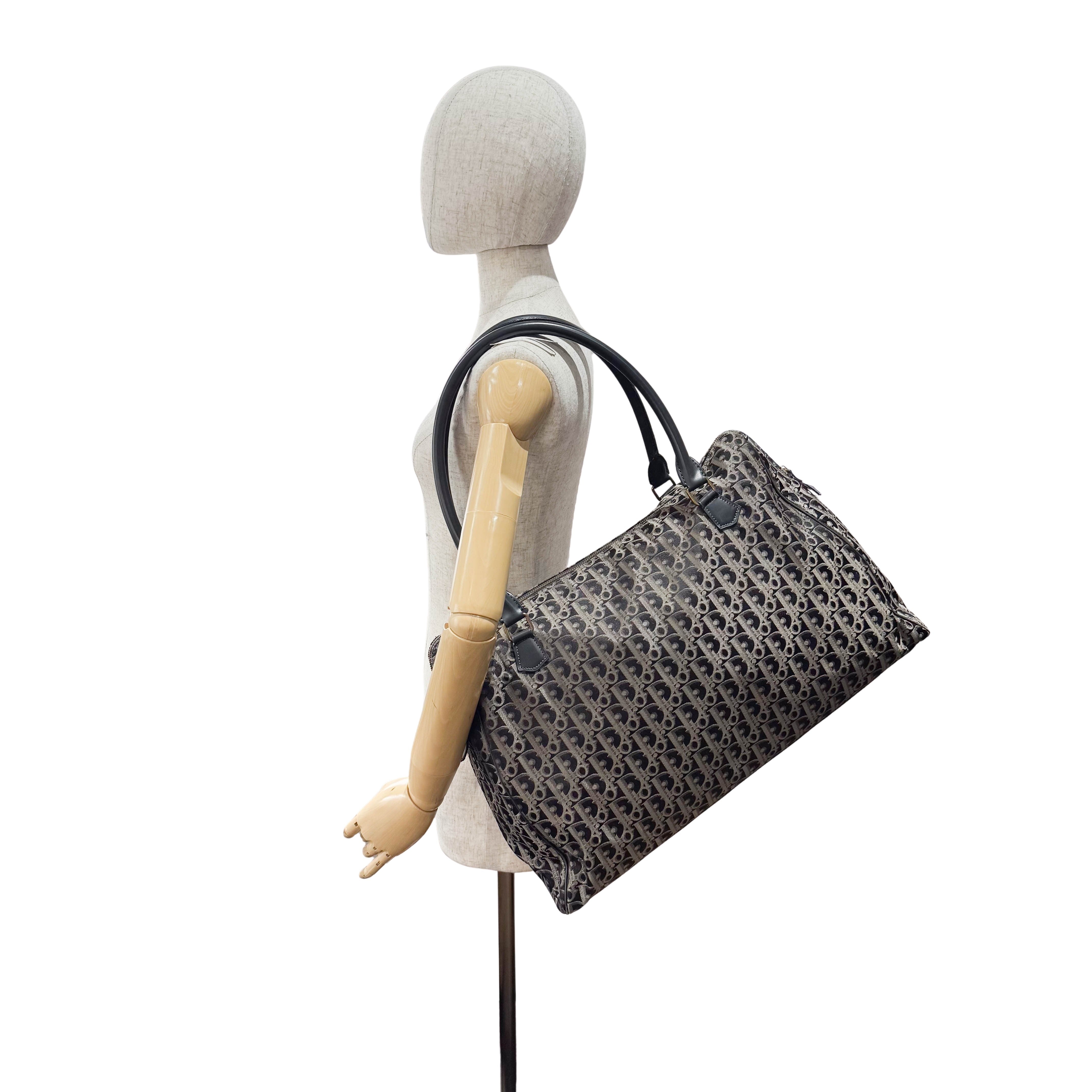 Boston Trotter Black Oblique Canvas Bag