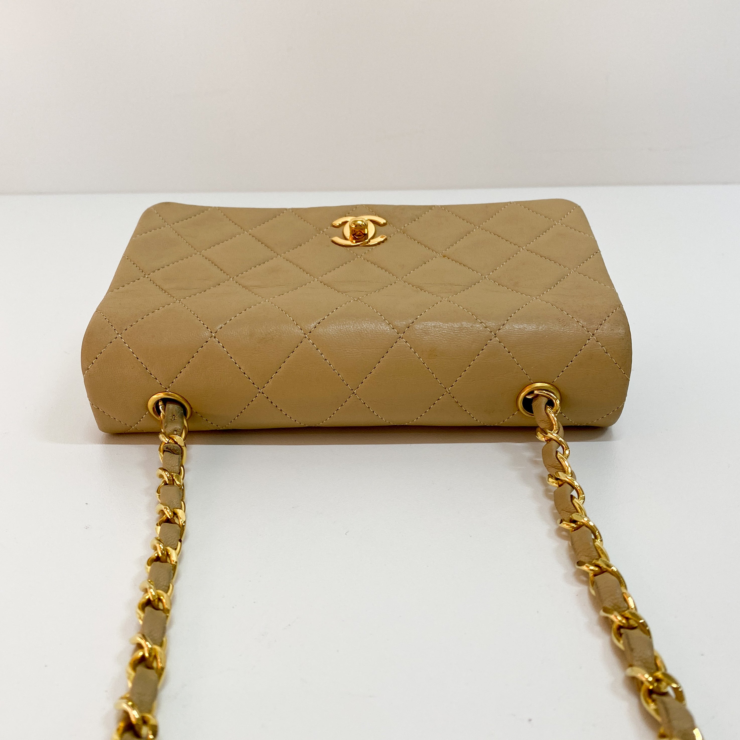 Beige Matelasse Chain Strap Bag