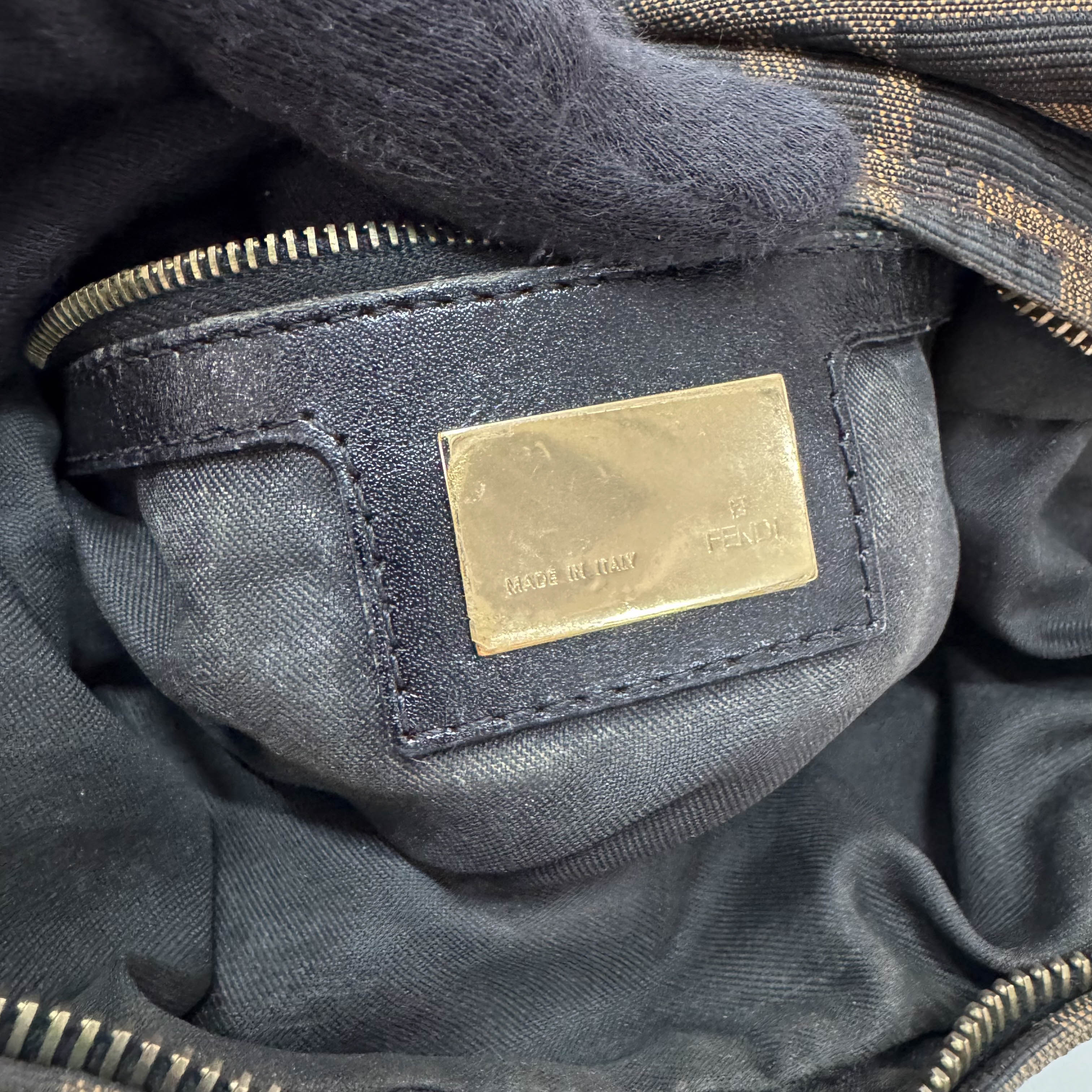 Zucca Brown Coated Canvas Shoulder Bag