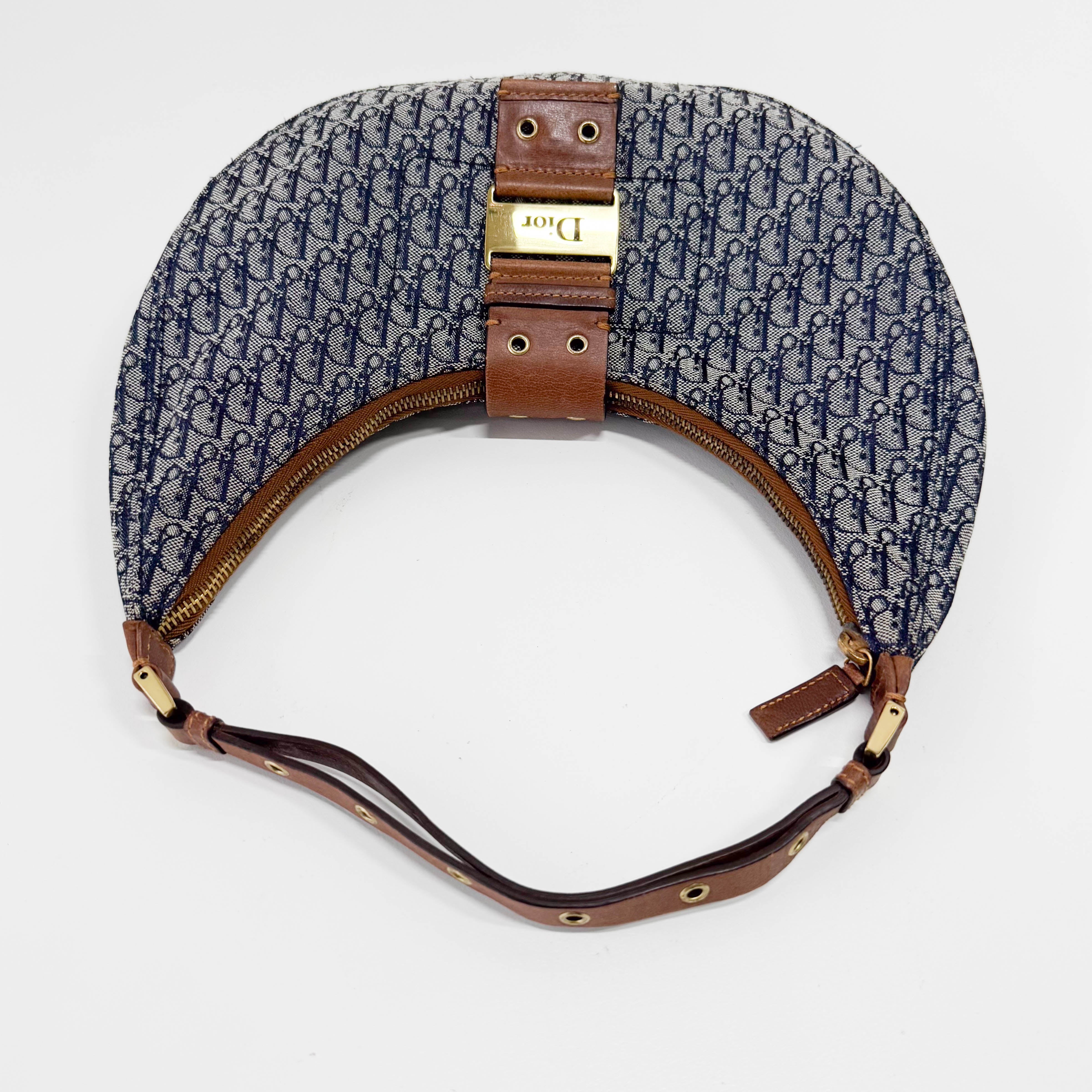 Trotter Crescent One Shoulder Handbag