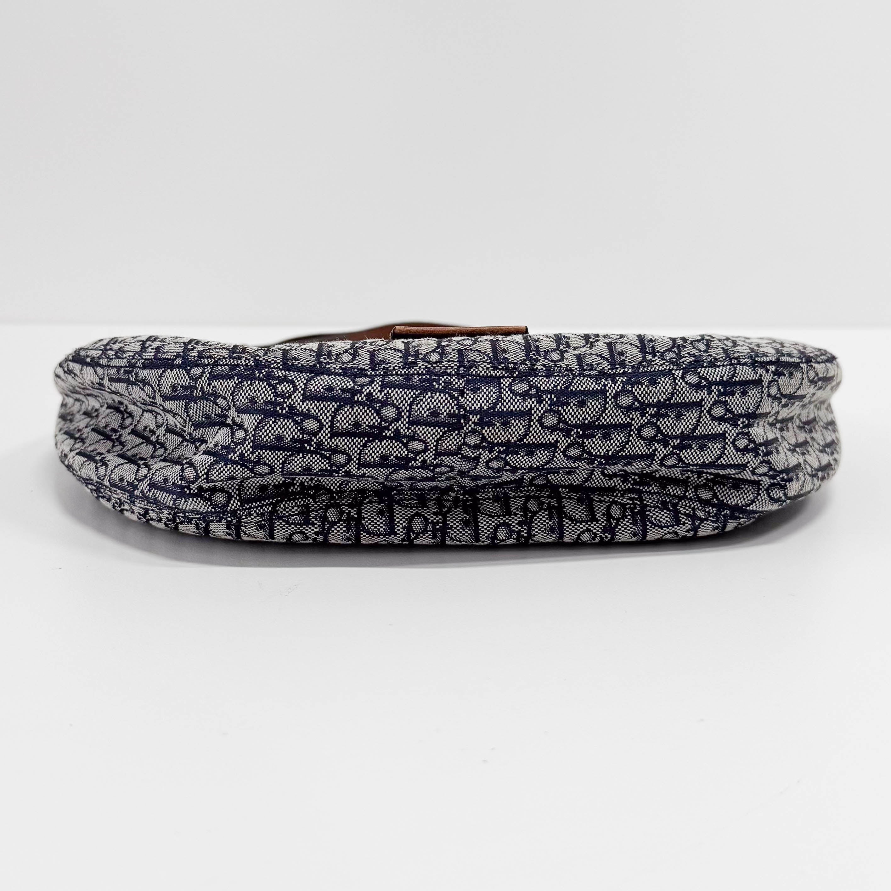 Trotter Crescent One Shoulder Handbag