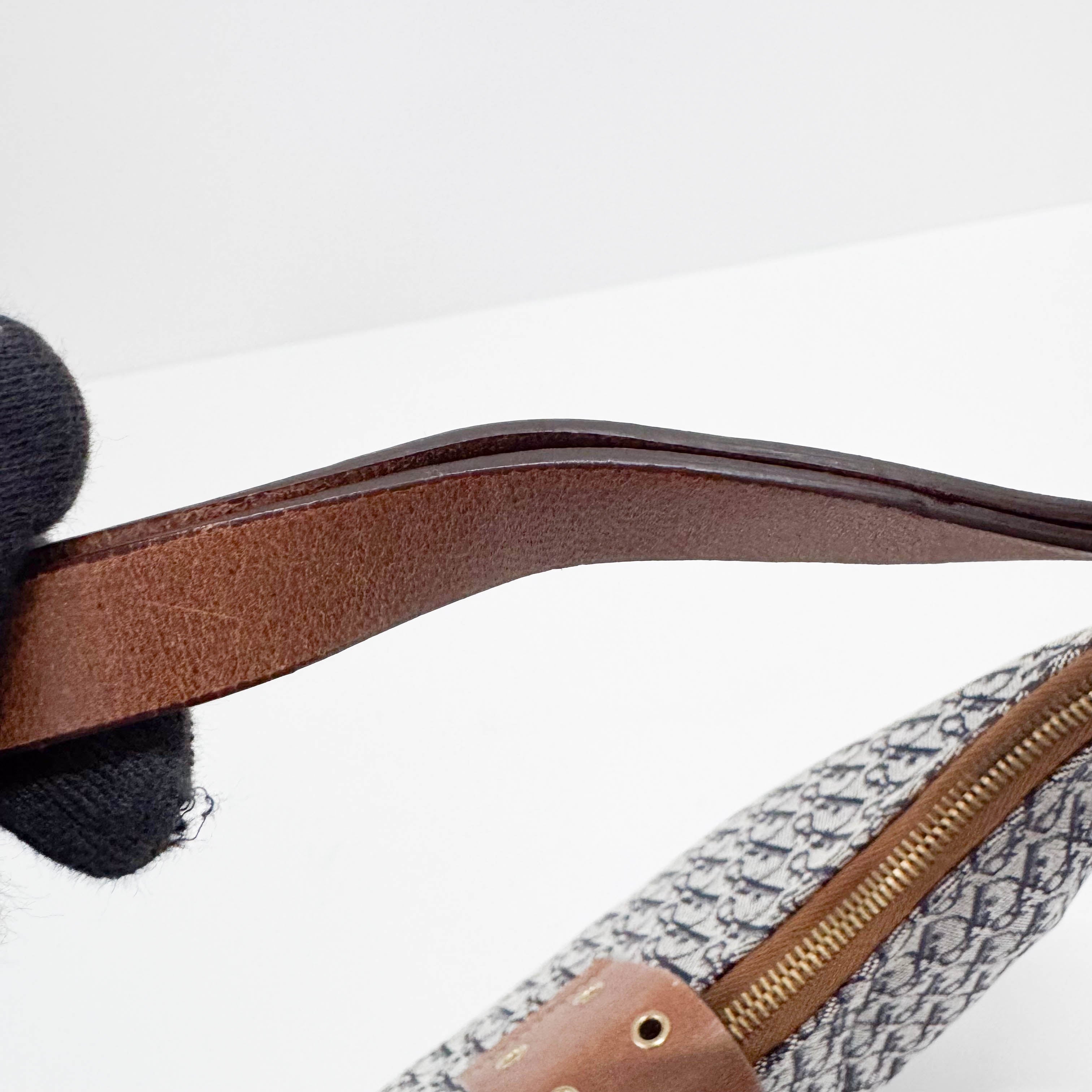 Trotter Crescent One Shoulder Handbag