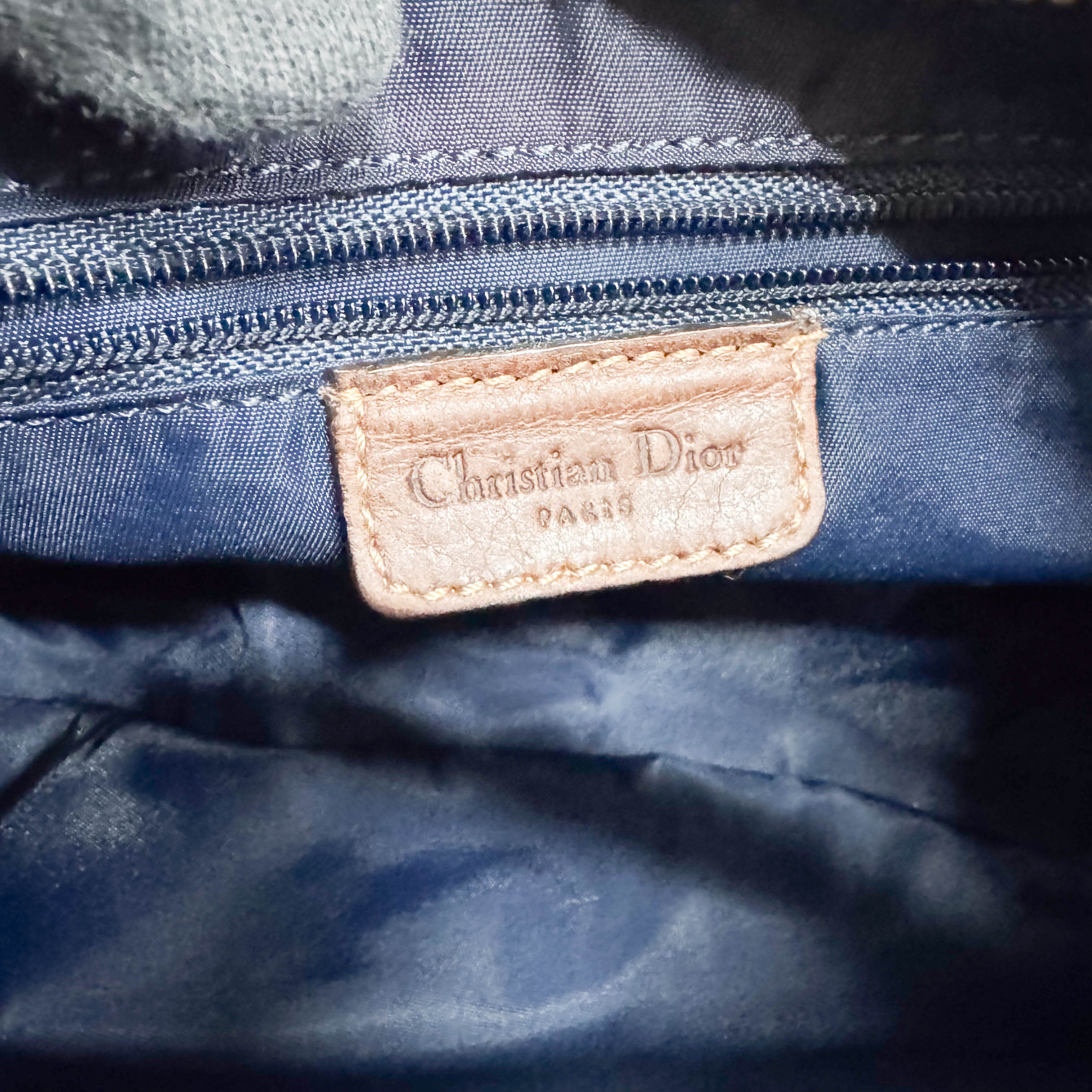 Trotter Crescent One Shoulder Handbag