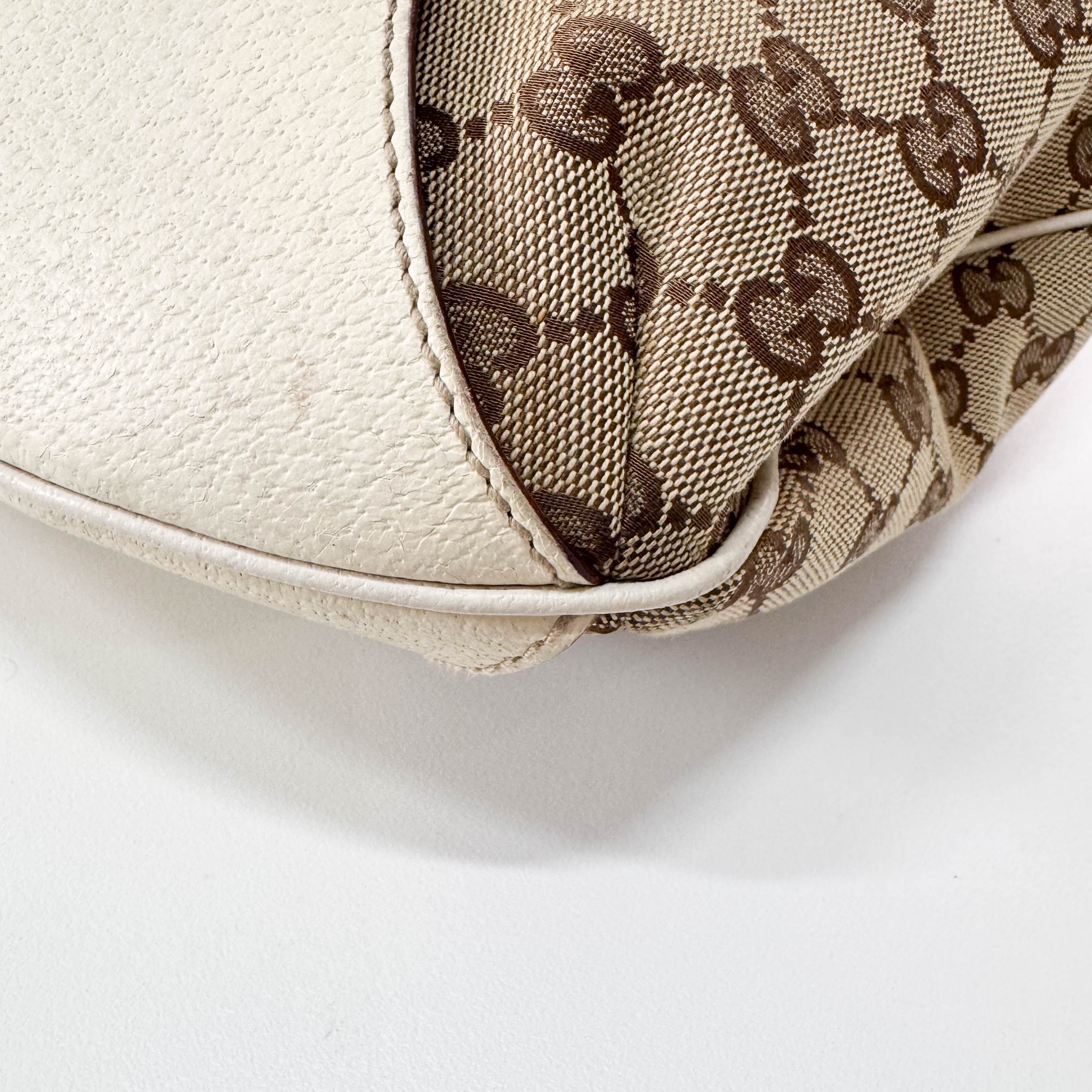 Bamboo GG Canvas Shoulder Bag