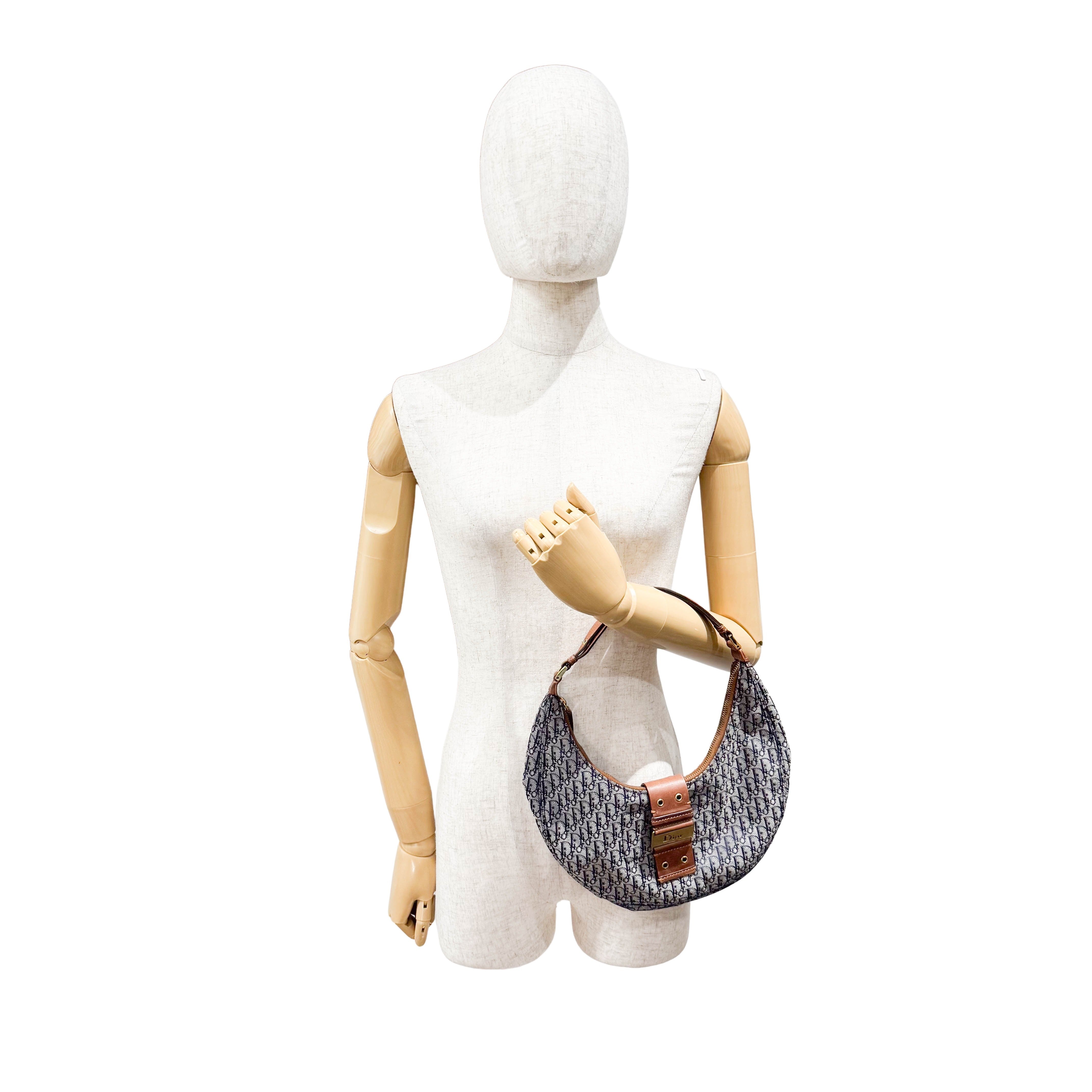 Trotter Crescent One Shoulder Handbag