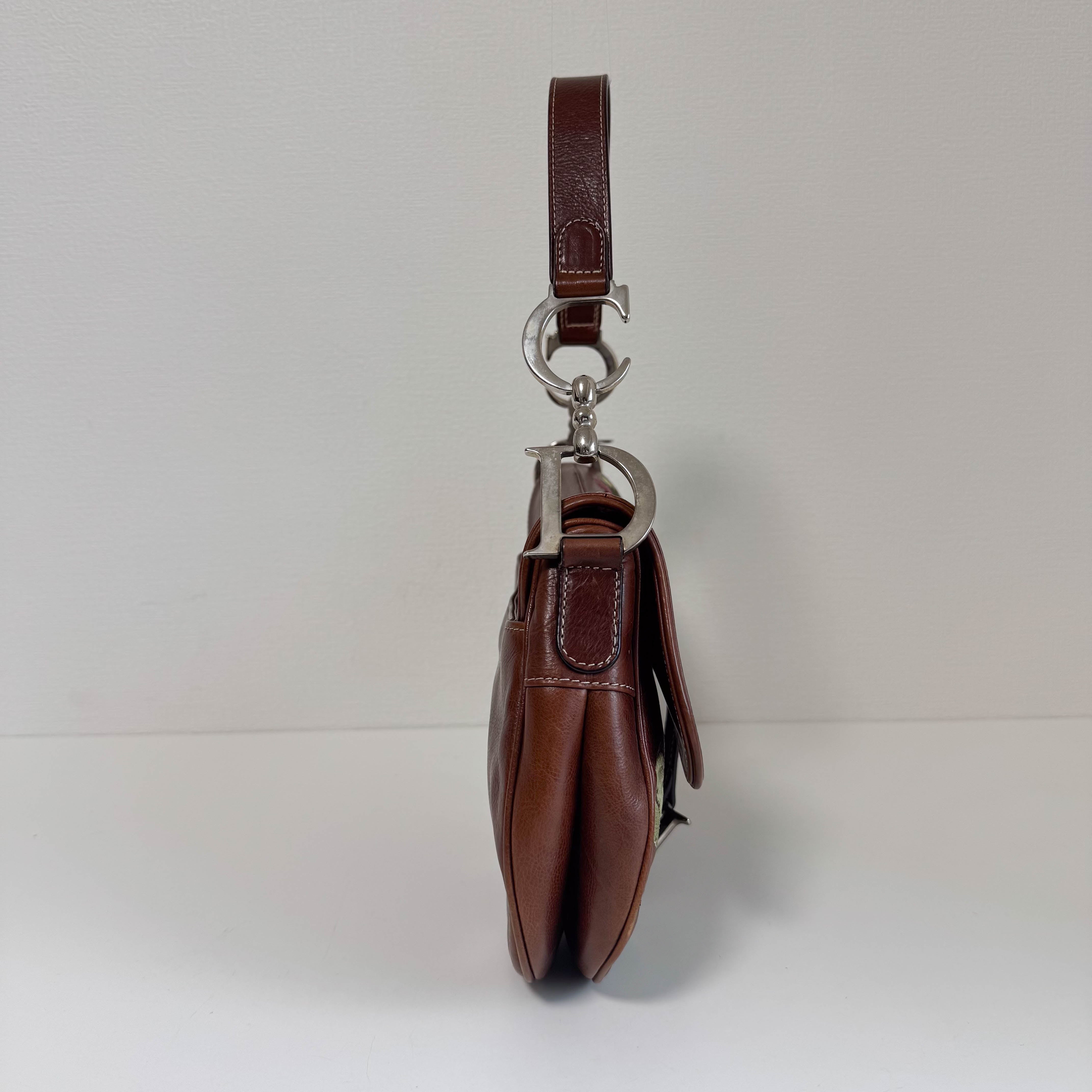 Limited Edition Saddle Brown Leather Flower Embroidered Shoulder Bag