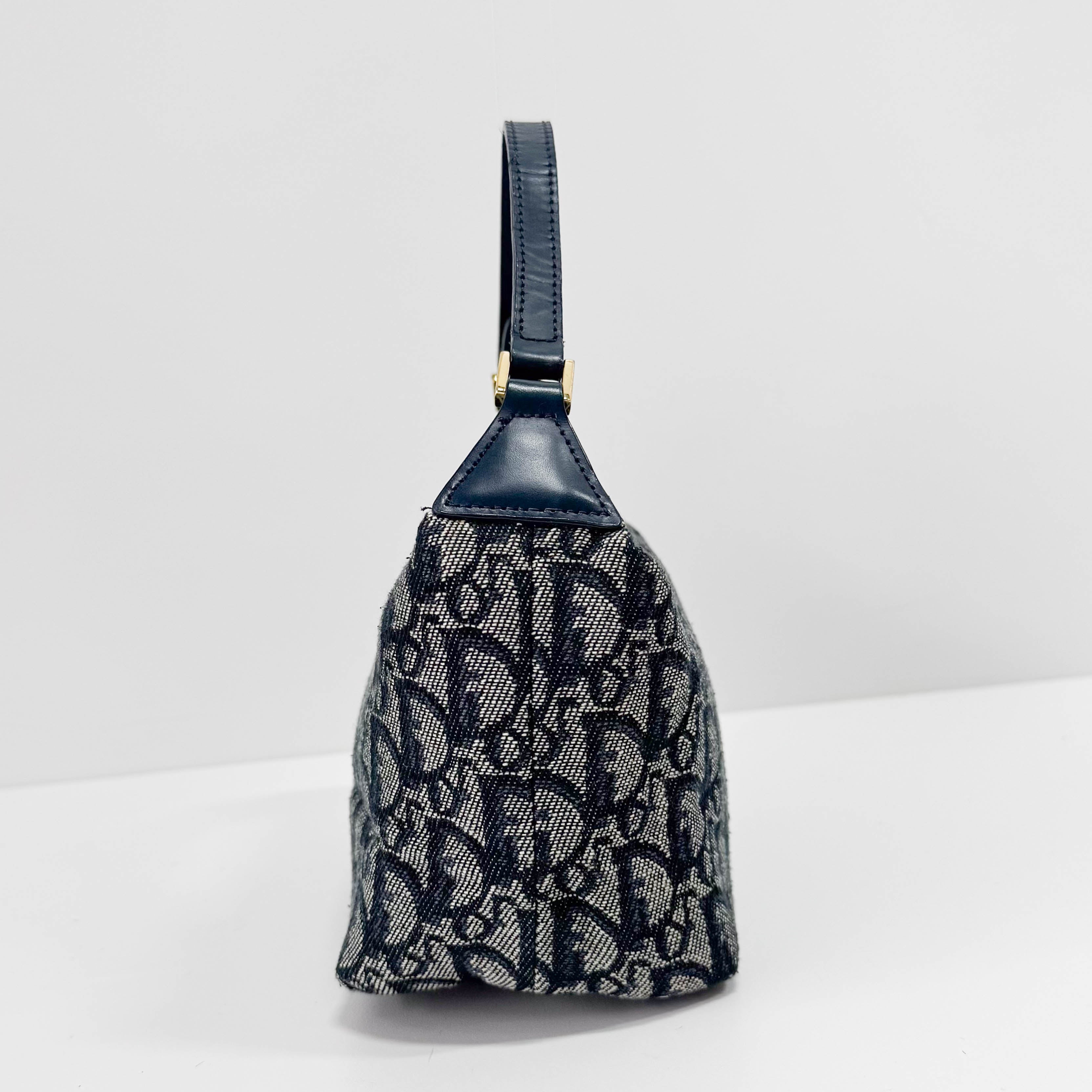 DIOR Trotter Navy Canvas Pouch – HIVE PRELOVED