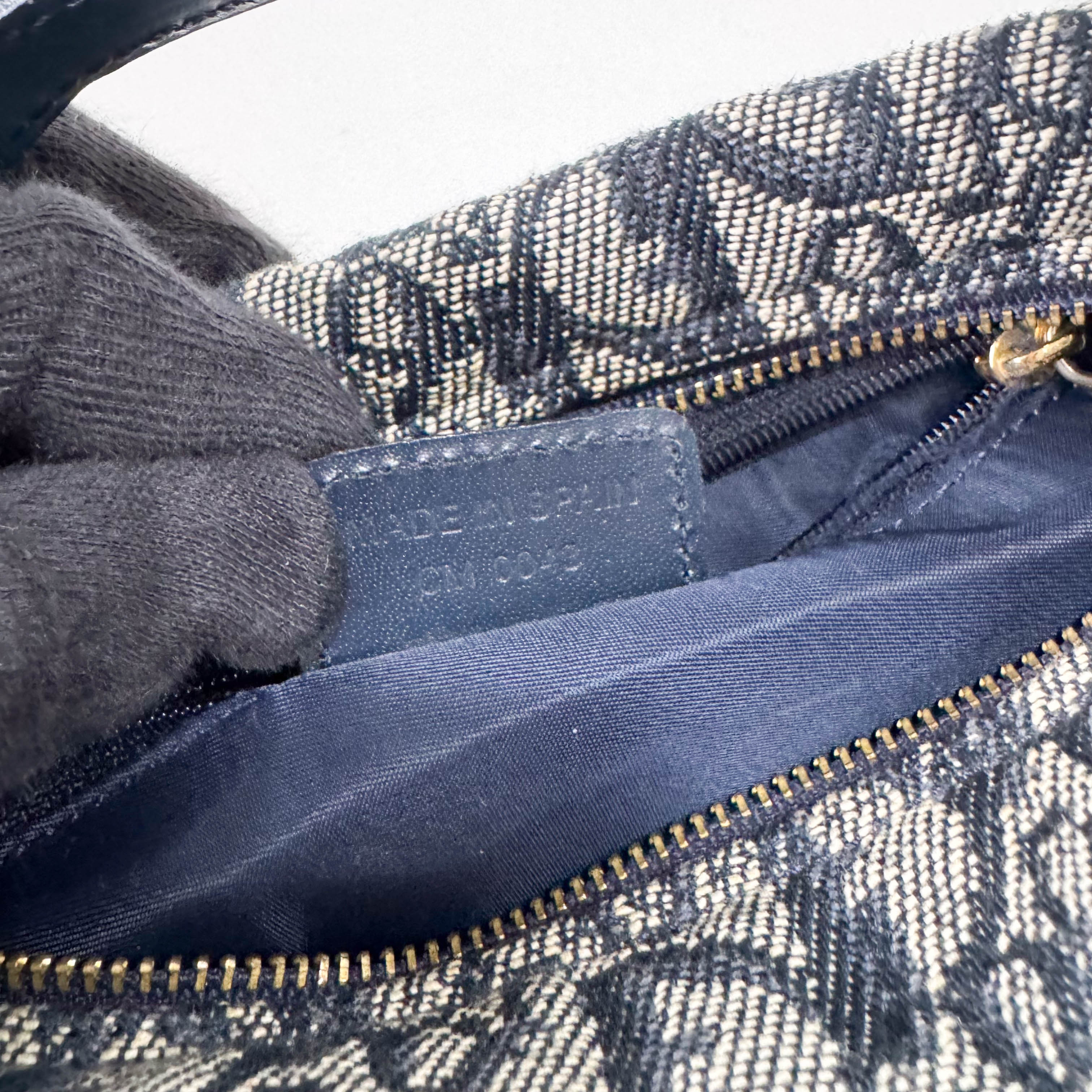 Trotter Navy Canvas Pouch