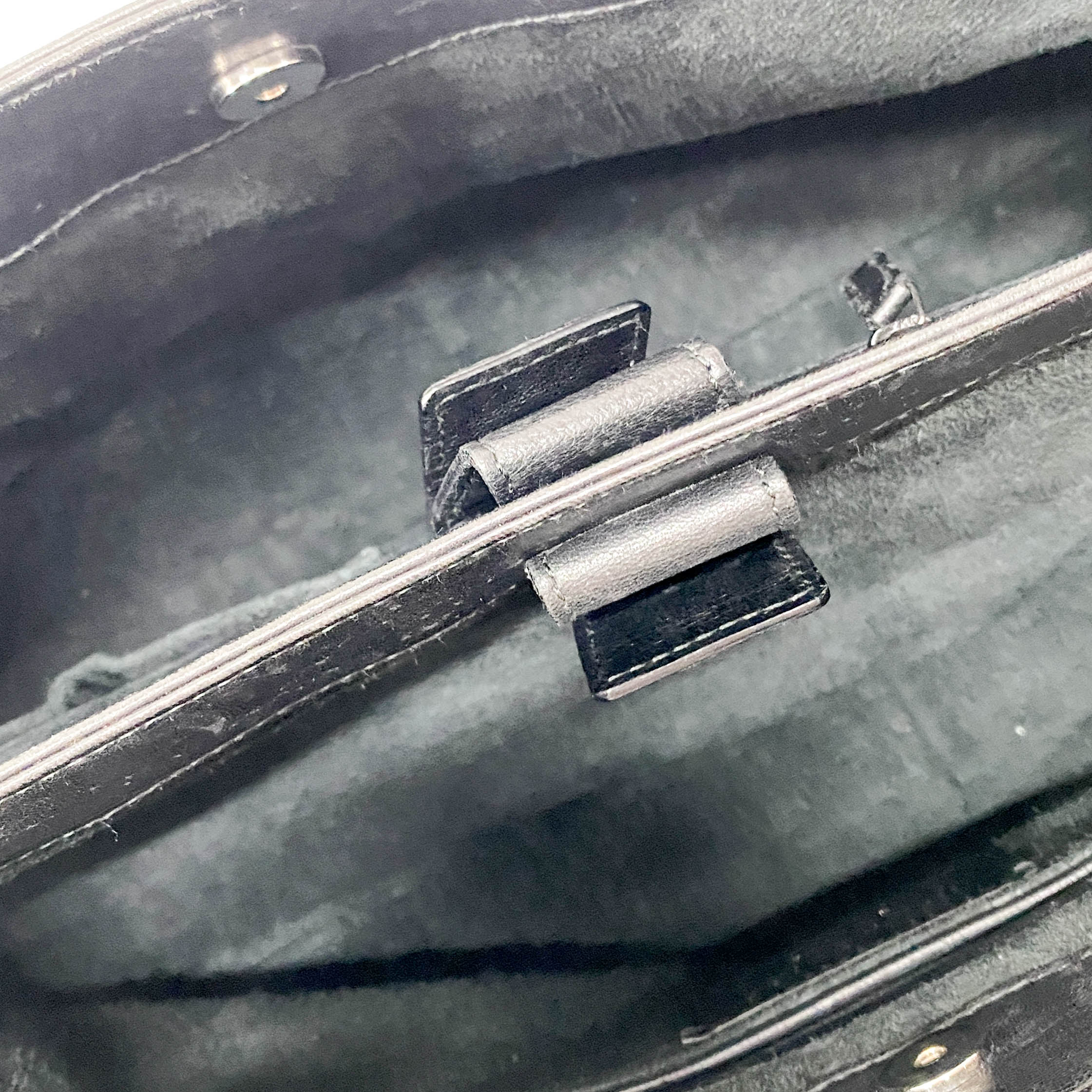 Mombasa Black Leather Shoulder Bag