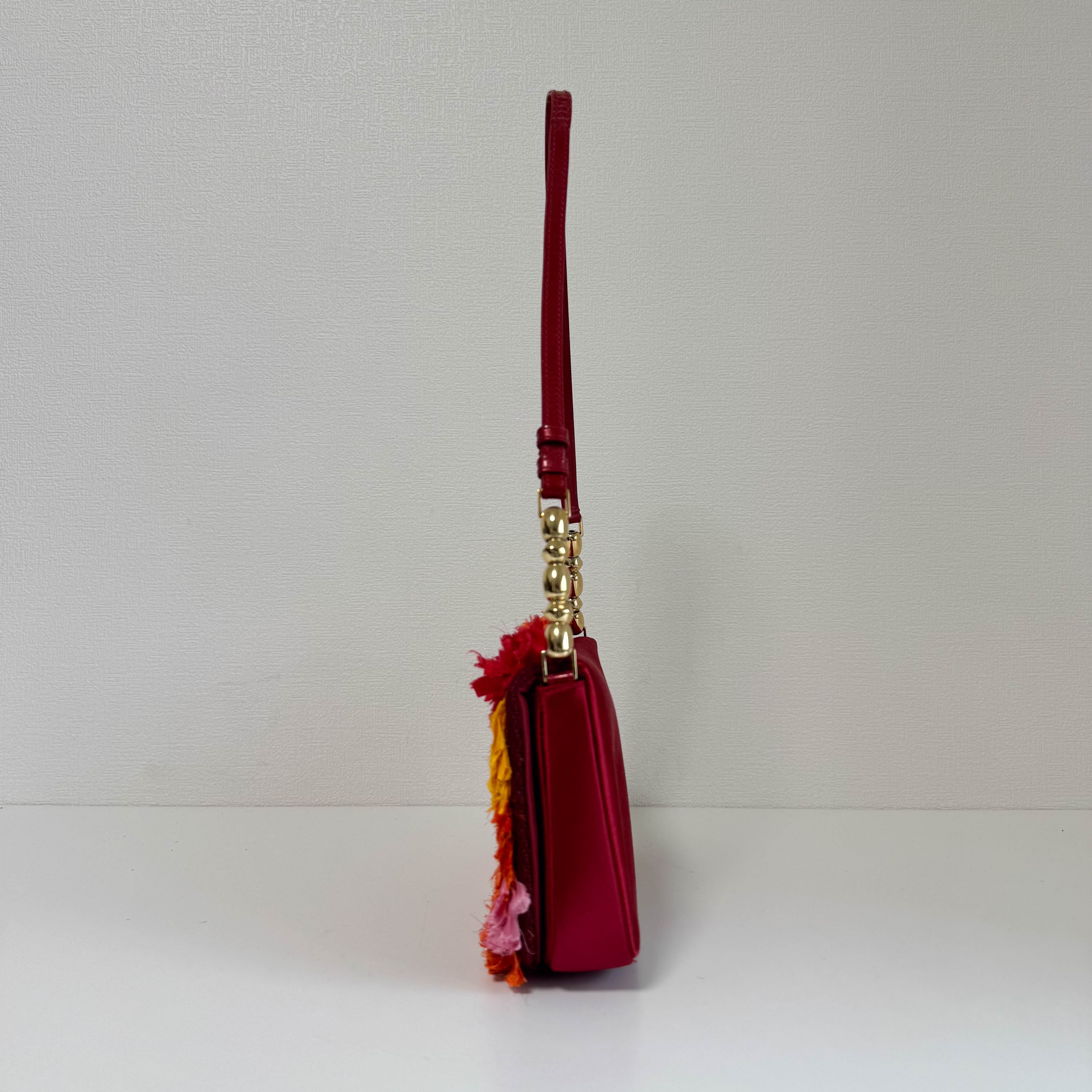 Malice Pearl Chain Silk Burgundy
Multicolor Shoulder Bag