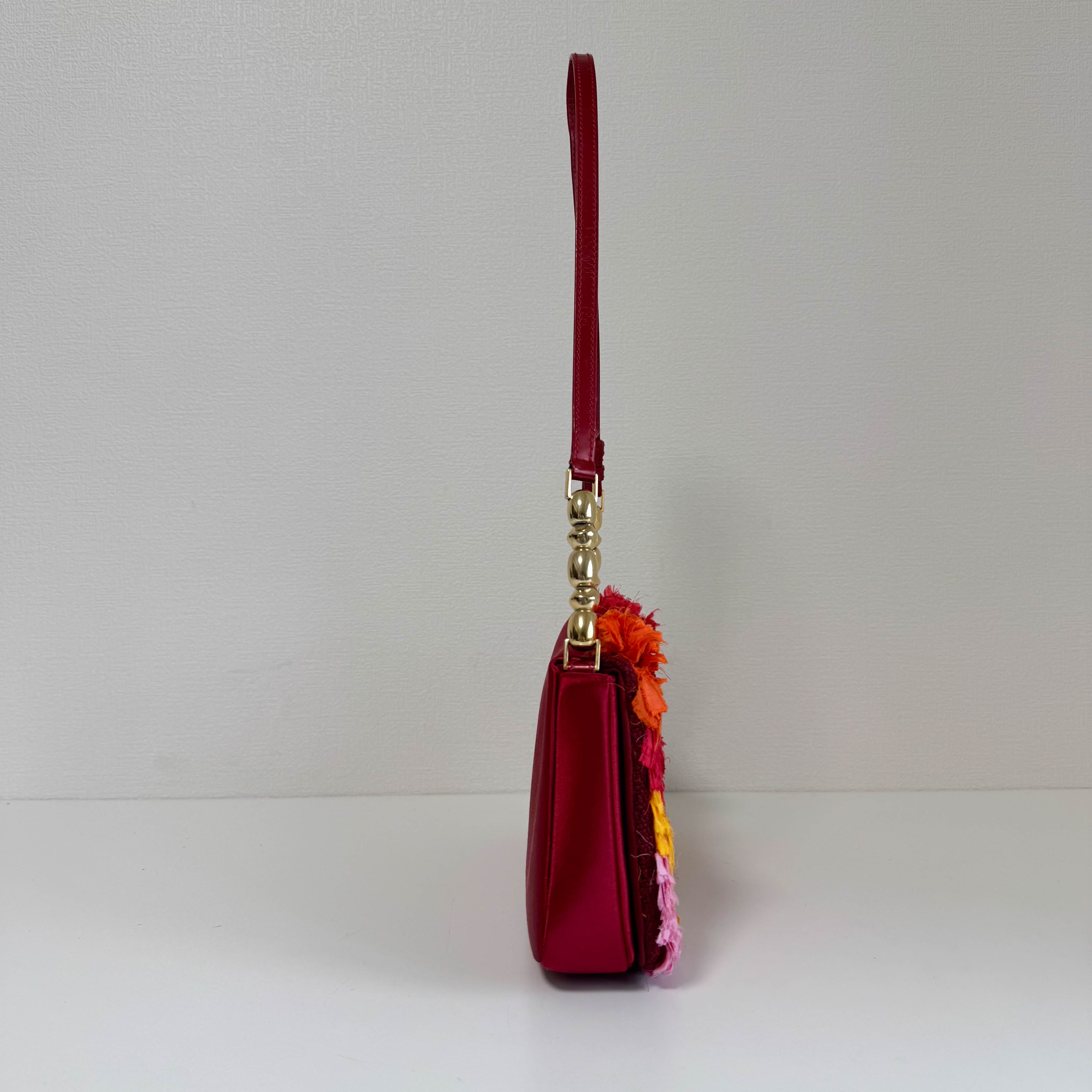 Malice Pearl Chain Silk Burgundy
Multicolor Shoulder Bag