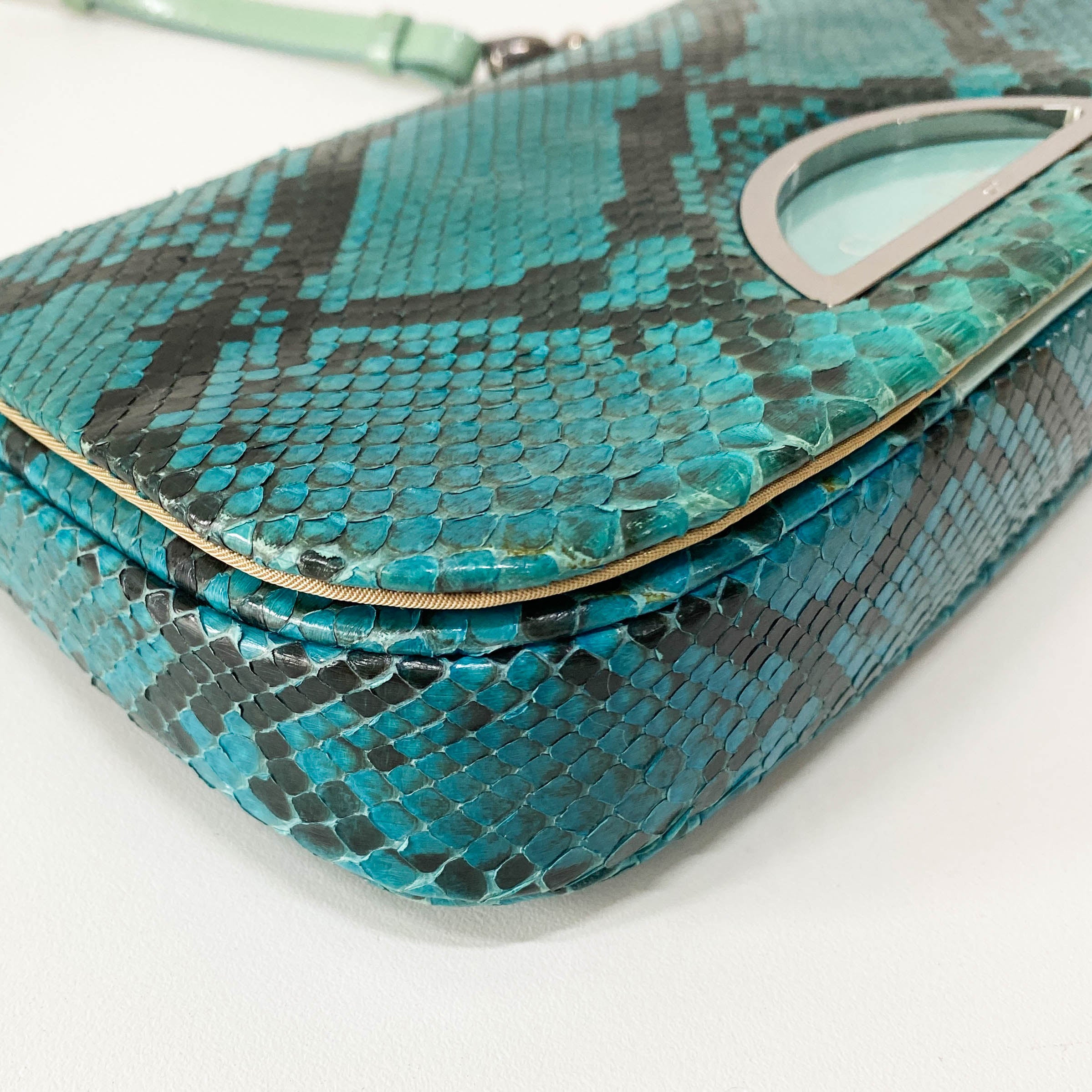 Malice Pearl Blue Leather Shoulder Bag
