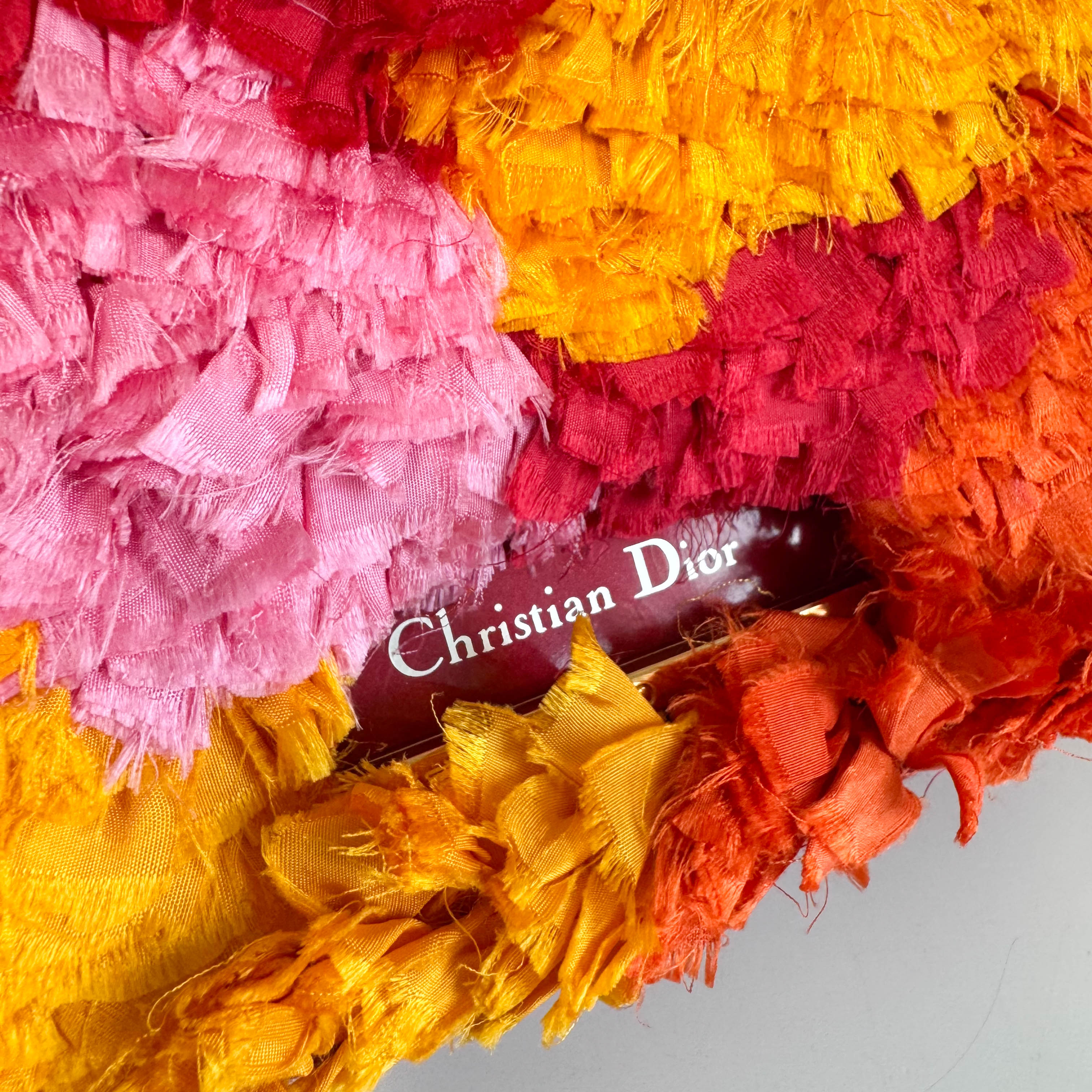 Malice Pearl Chain Silk Burgundy
Multicolor Shoulder Bag