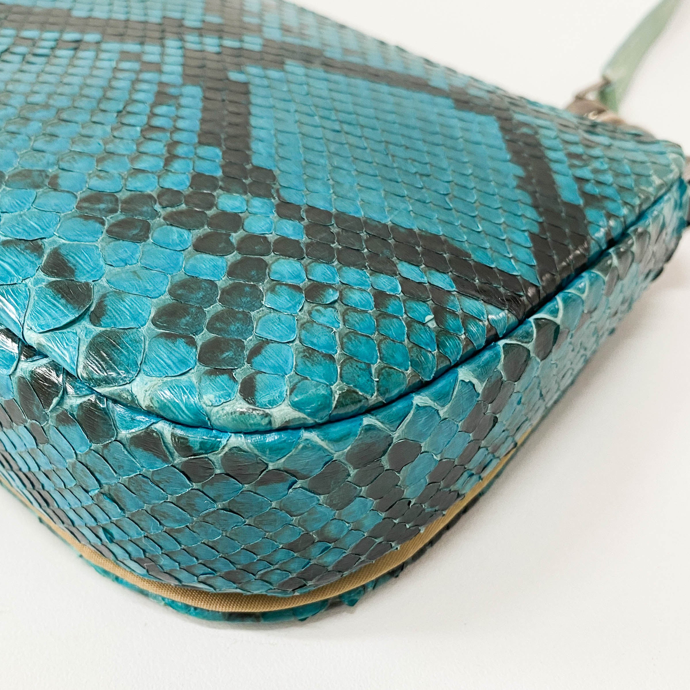 Malice Pearl Blue Leather Shoulder Bag