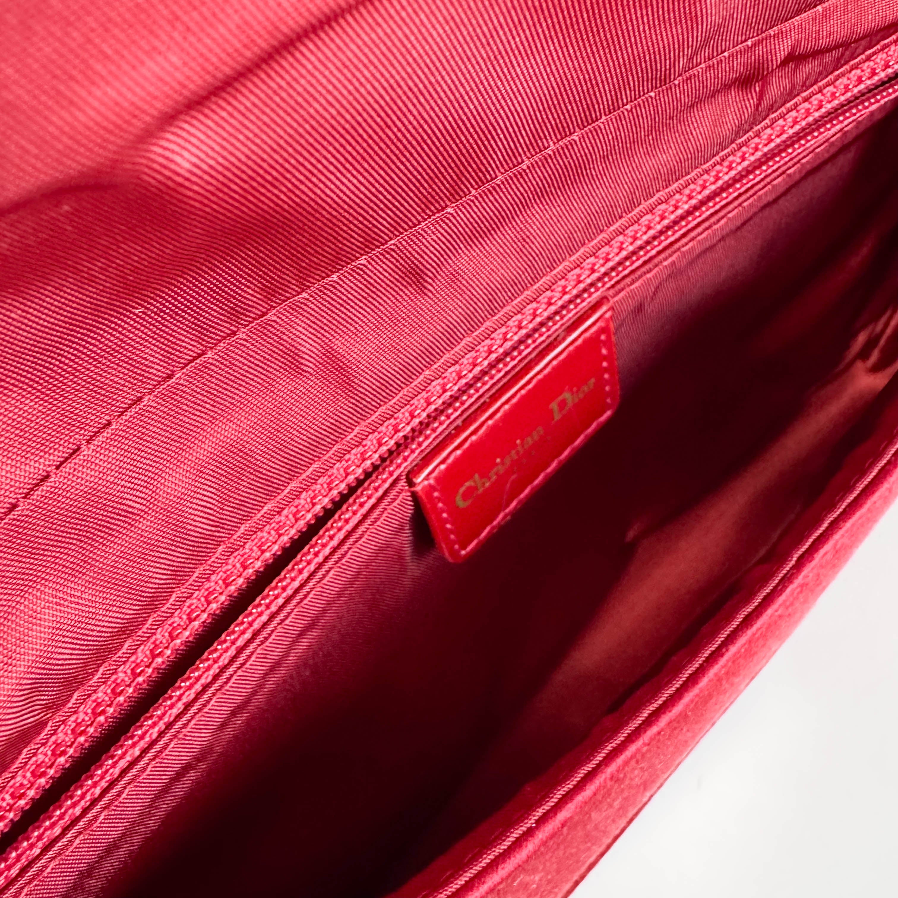 Malice Pearl Chain Silk Burgundy
Multicolor Shoulder Bag