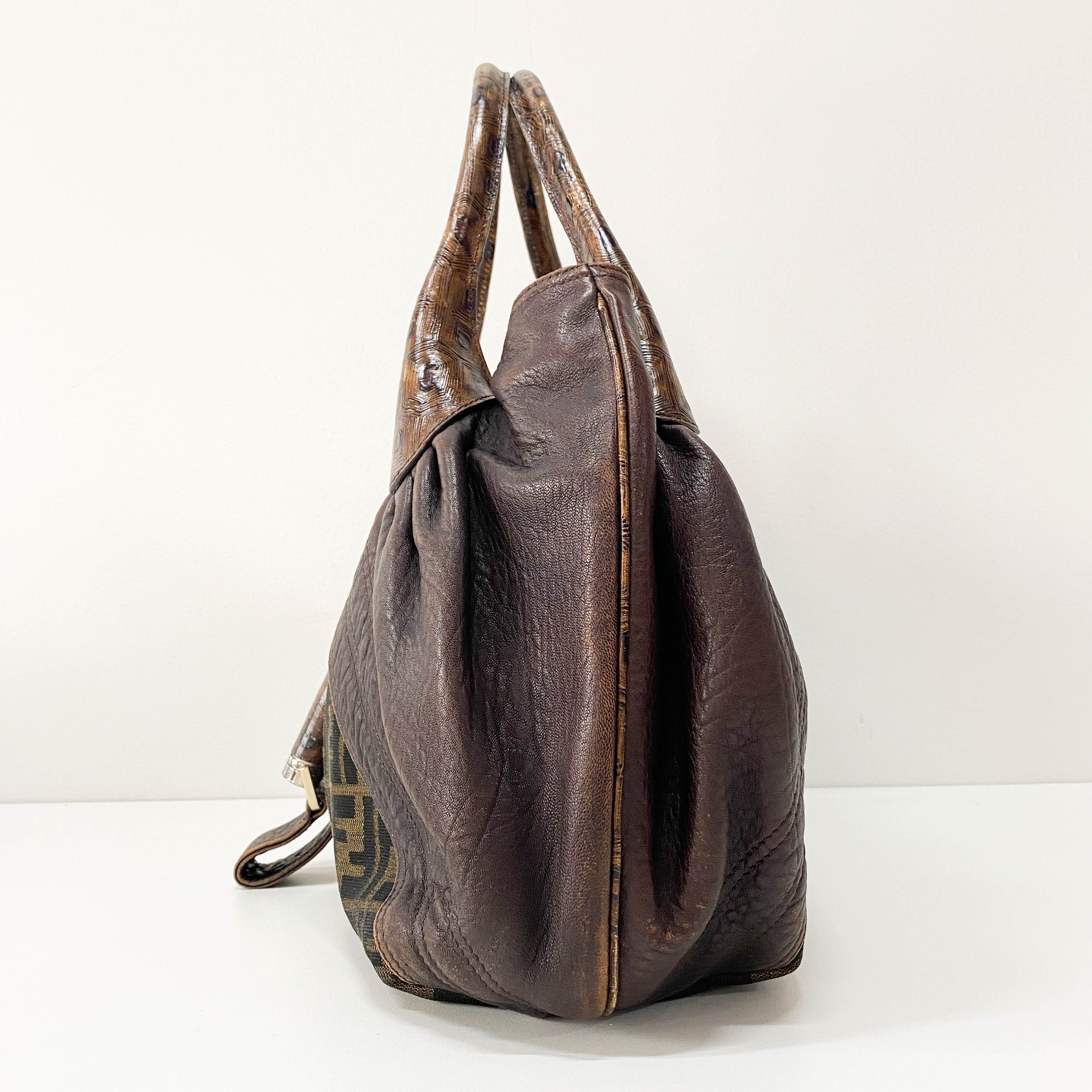 Spy Brown Leather Shoulder Bag