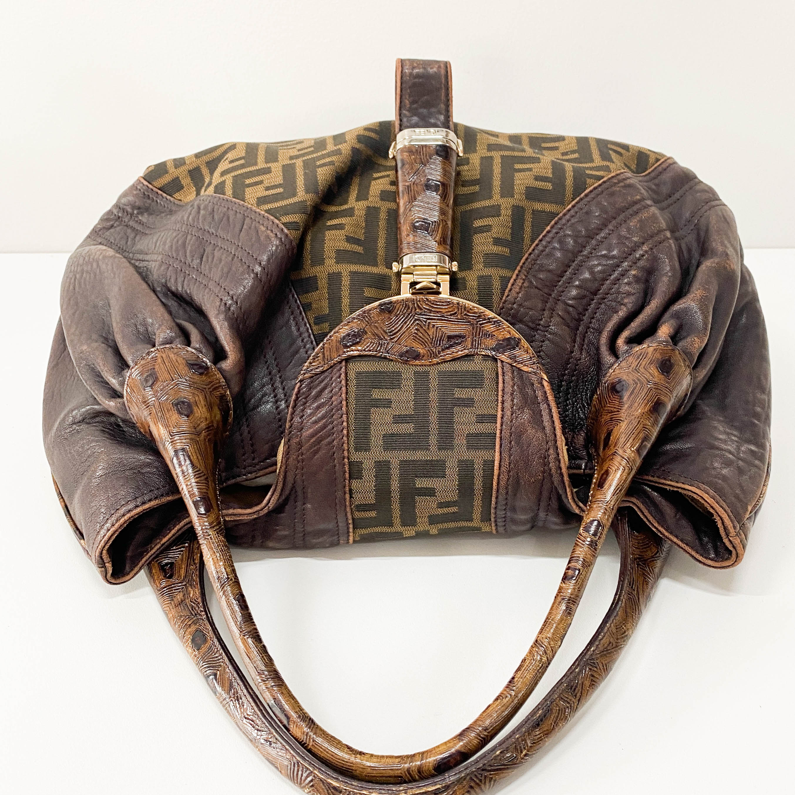 Spy Brown Leather Shoulder Bag