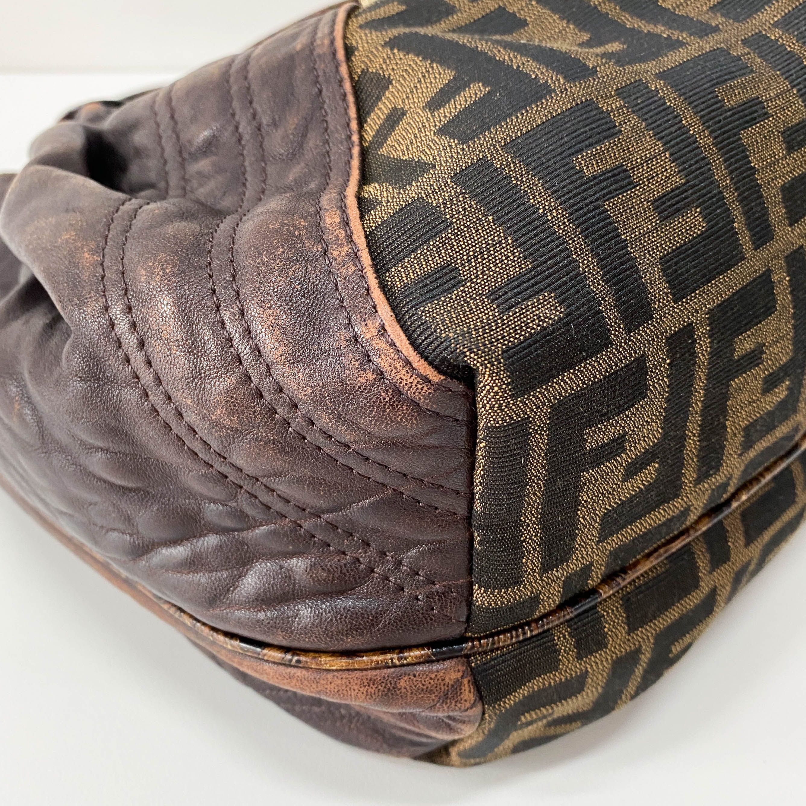 Spy Brown Leather Shoulder Bag