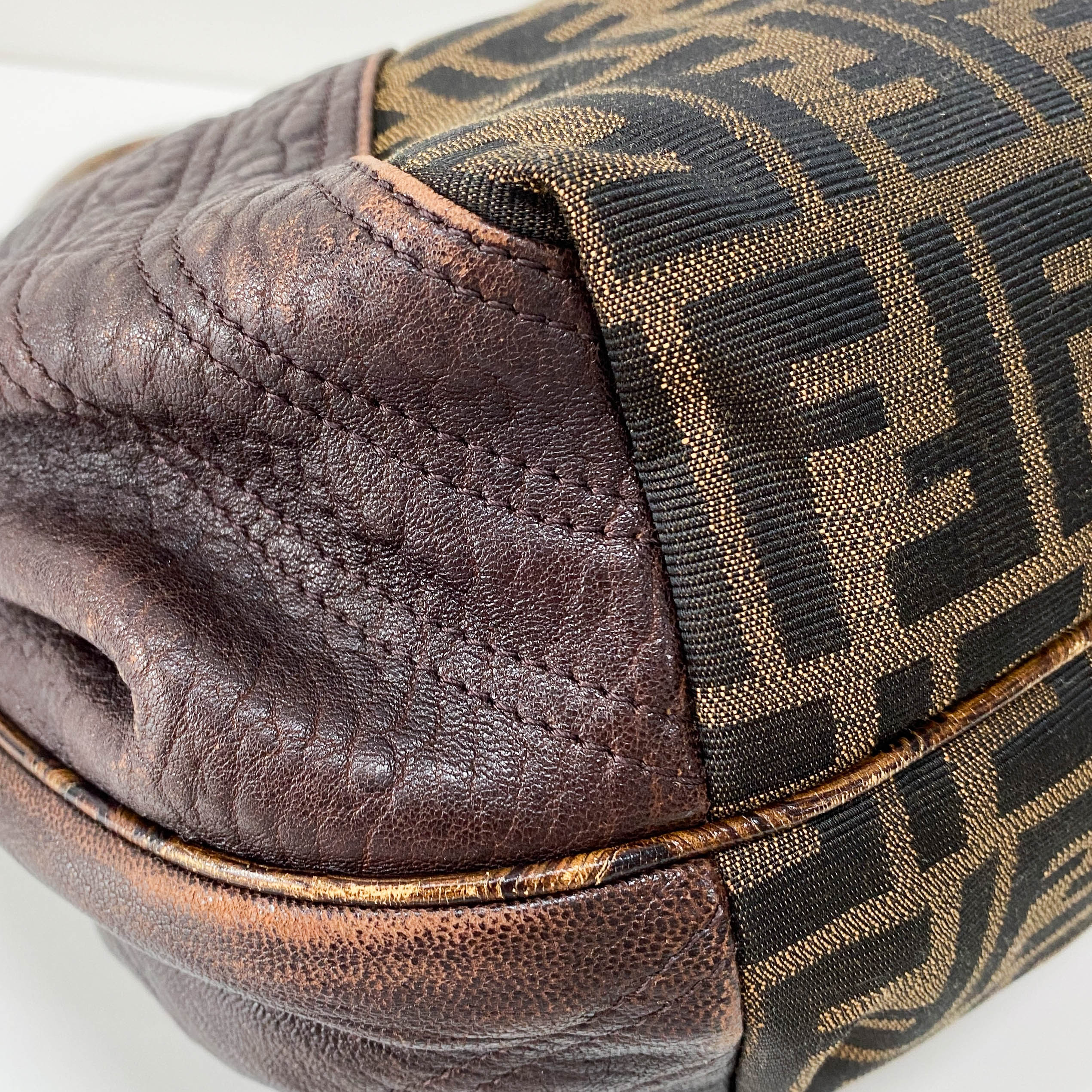 Spy Brown Leather Shoulder Bag