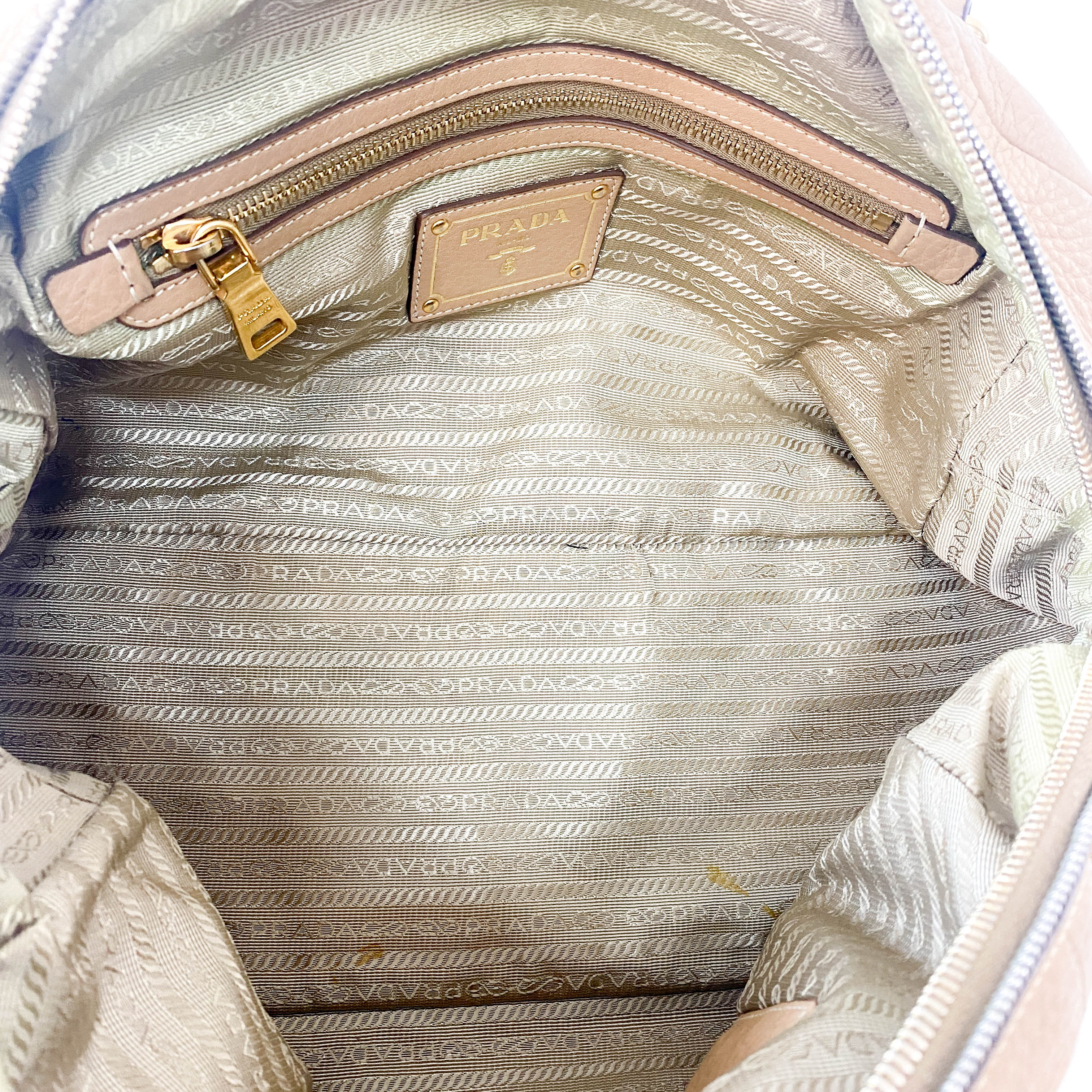 Chain Detail Calf Leather Shoulder Bag