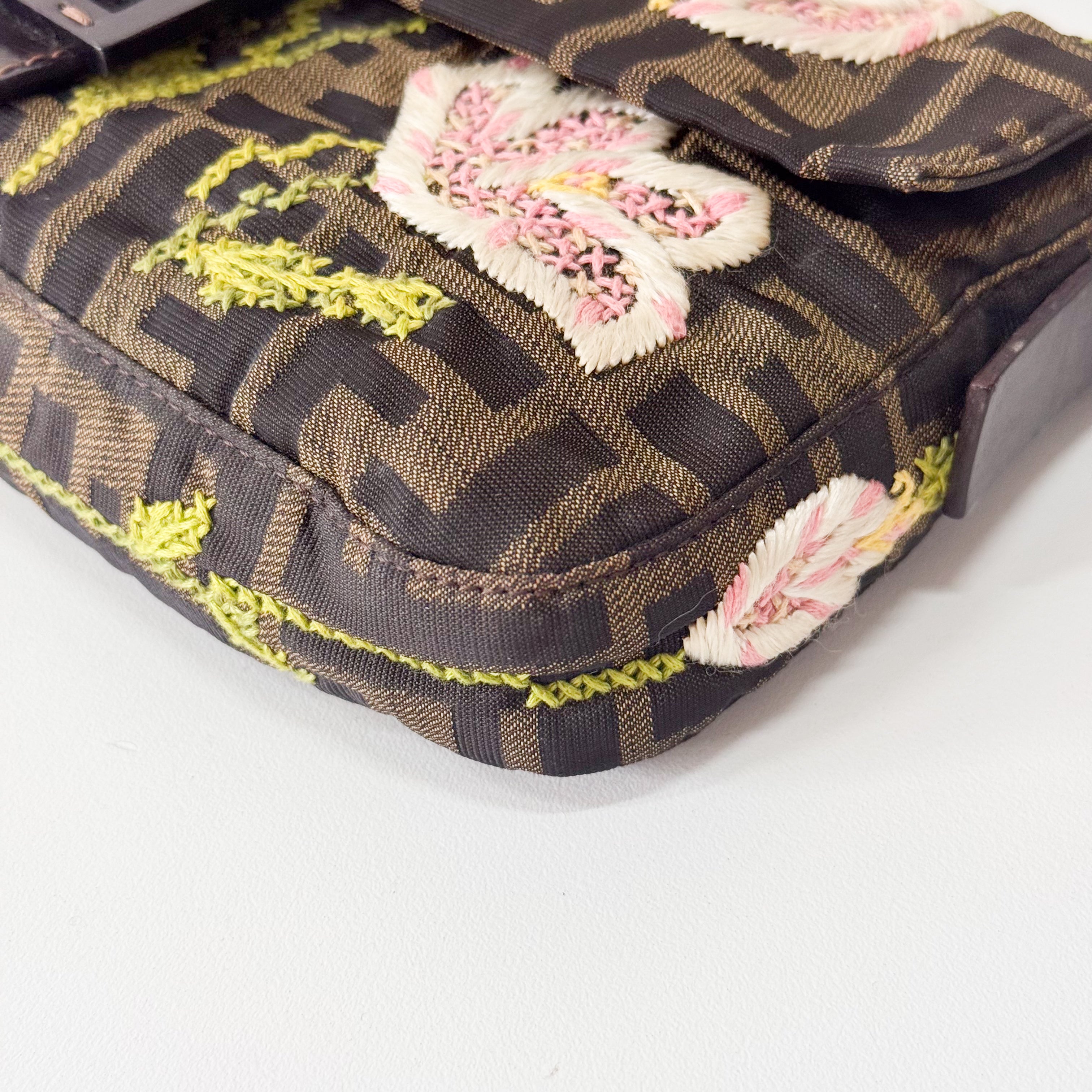 Zucca Baguette Brown Flower Stitch Design Shoulder Bag