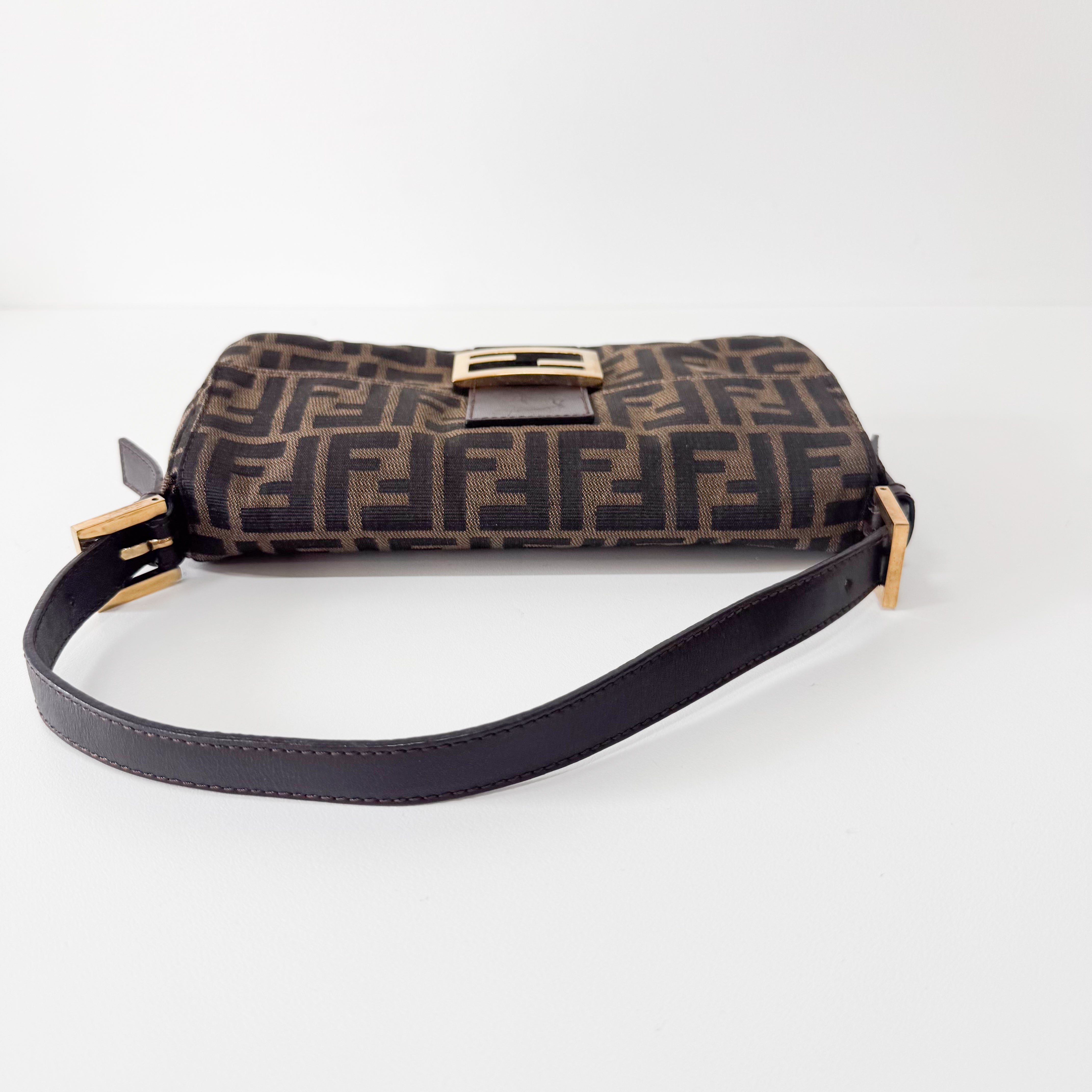 Zucca Baguette Brown Shoulder Bag