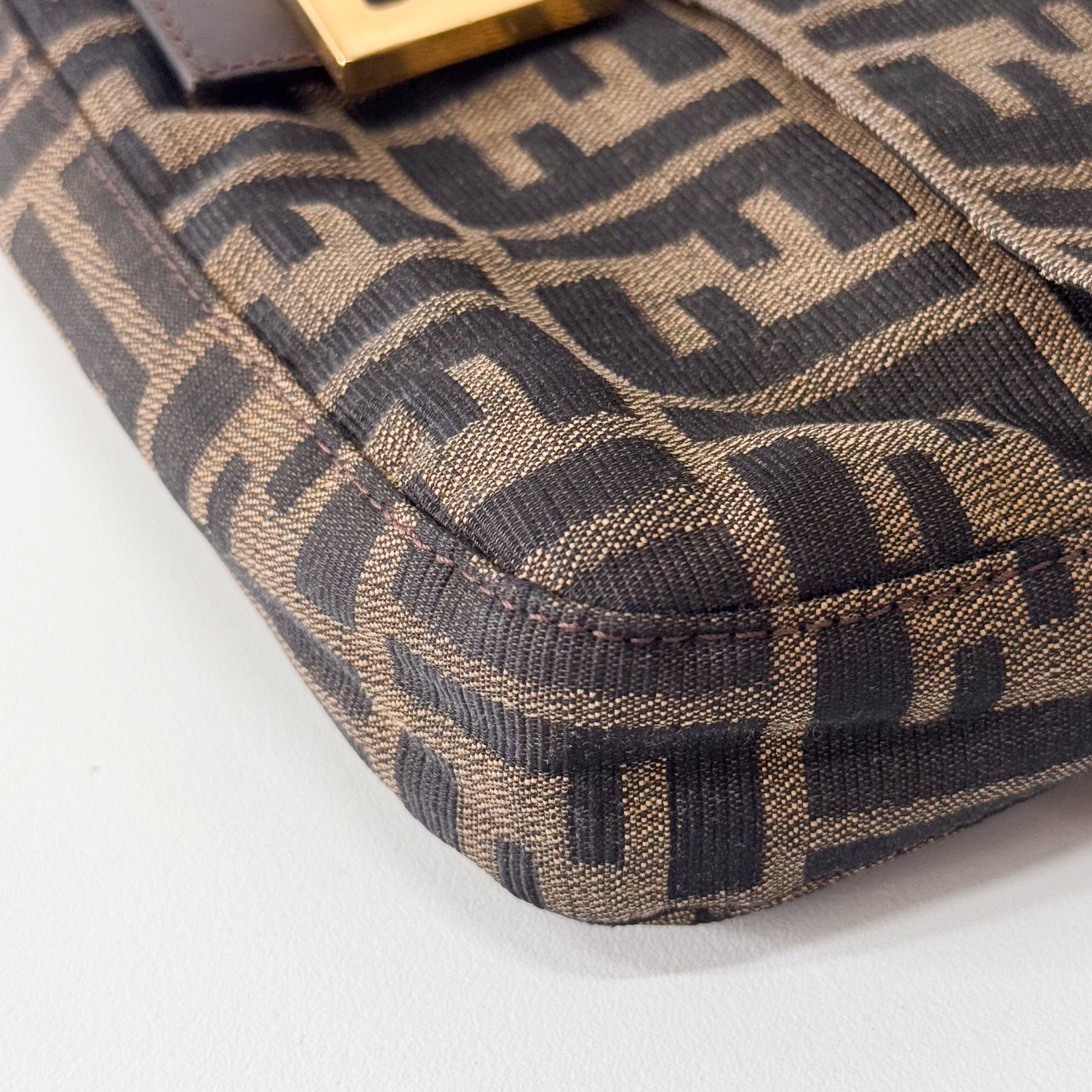 Zucca Baguette Brown Shoulder Bag