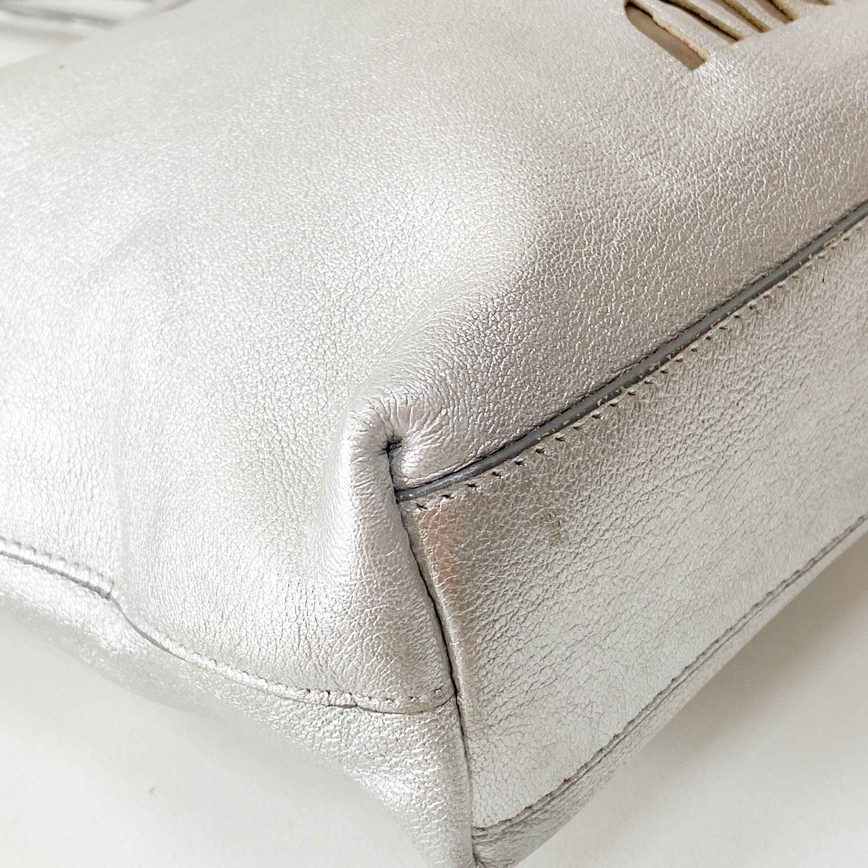 Silver LED Light-Up Shoulder Bag