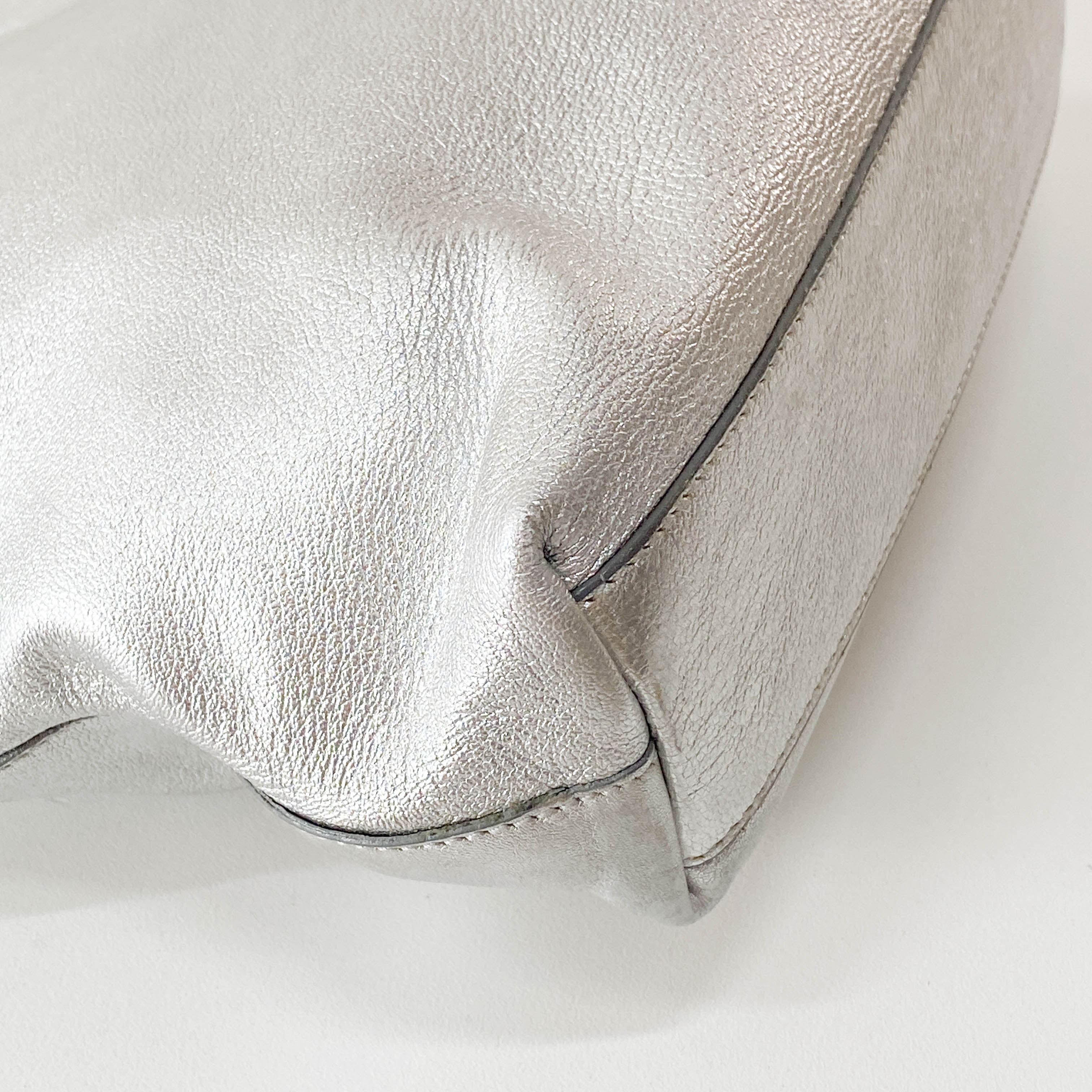 Silver LED Light-Up Shoulder Bag