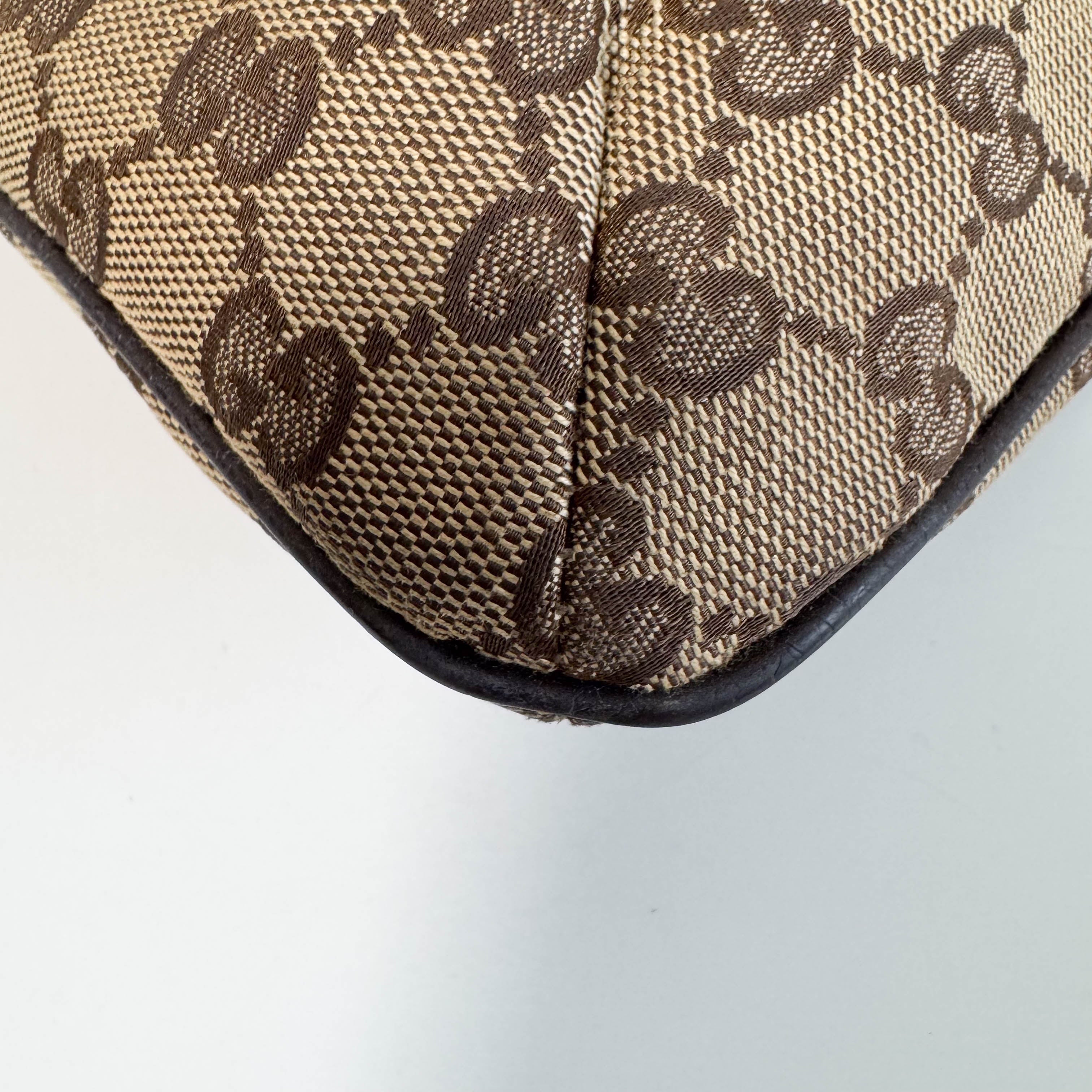 GG Canvas Sherry Line Shoulder Bag