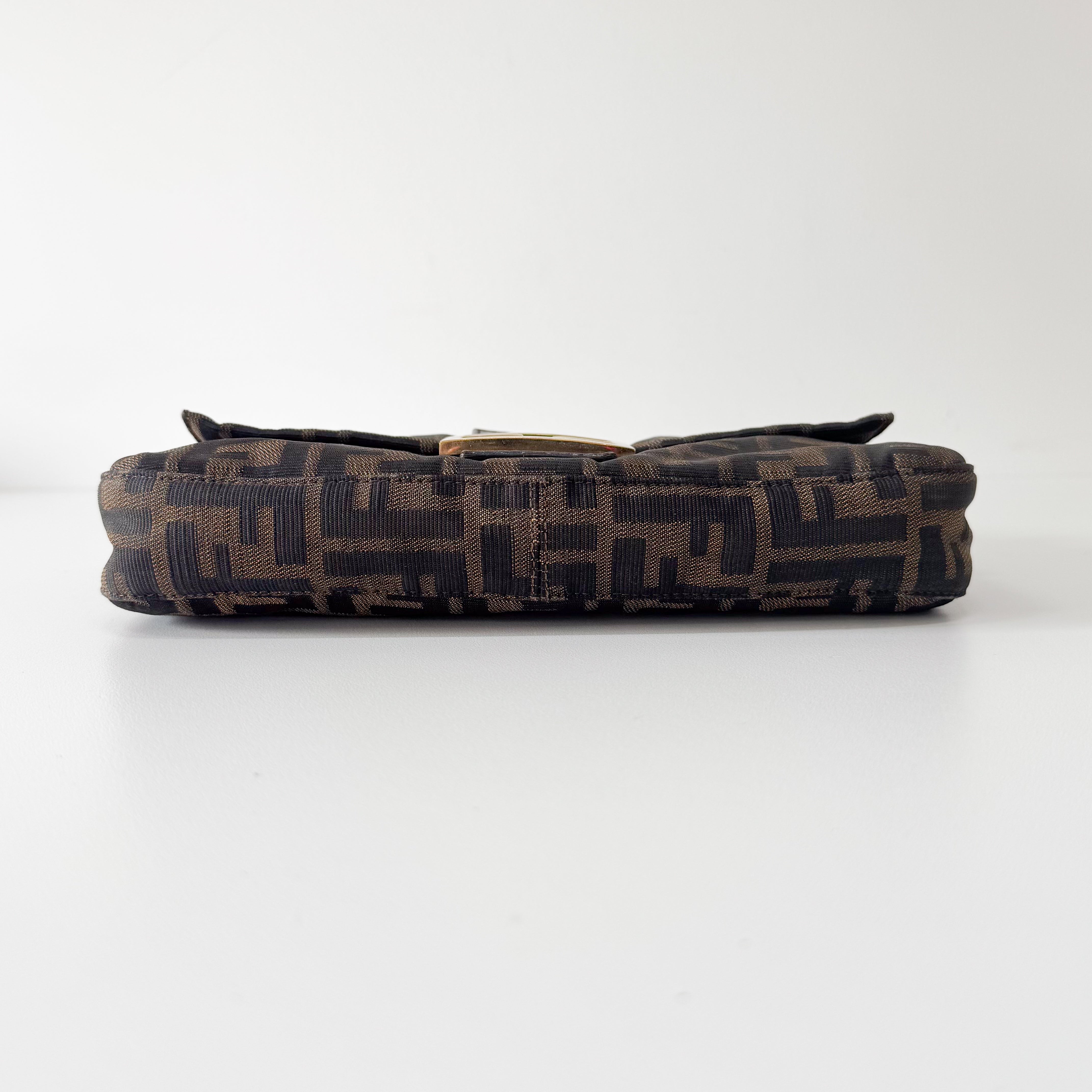 Zucca Baguette Brown Shoulder Bag