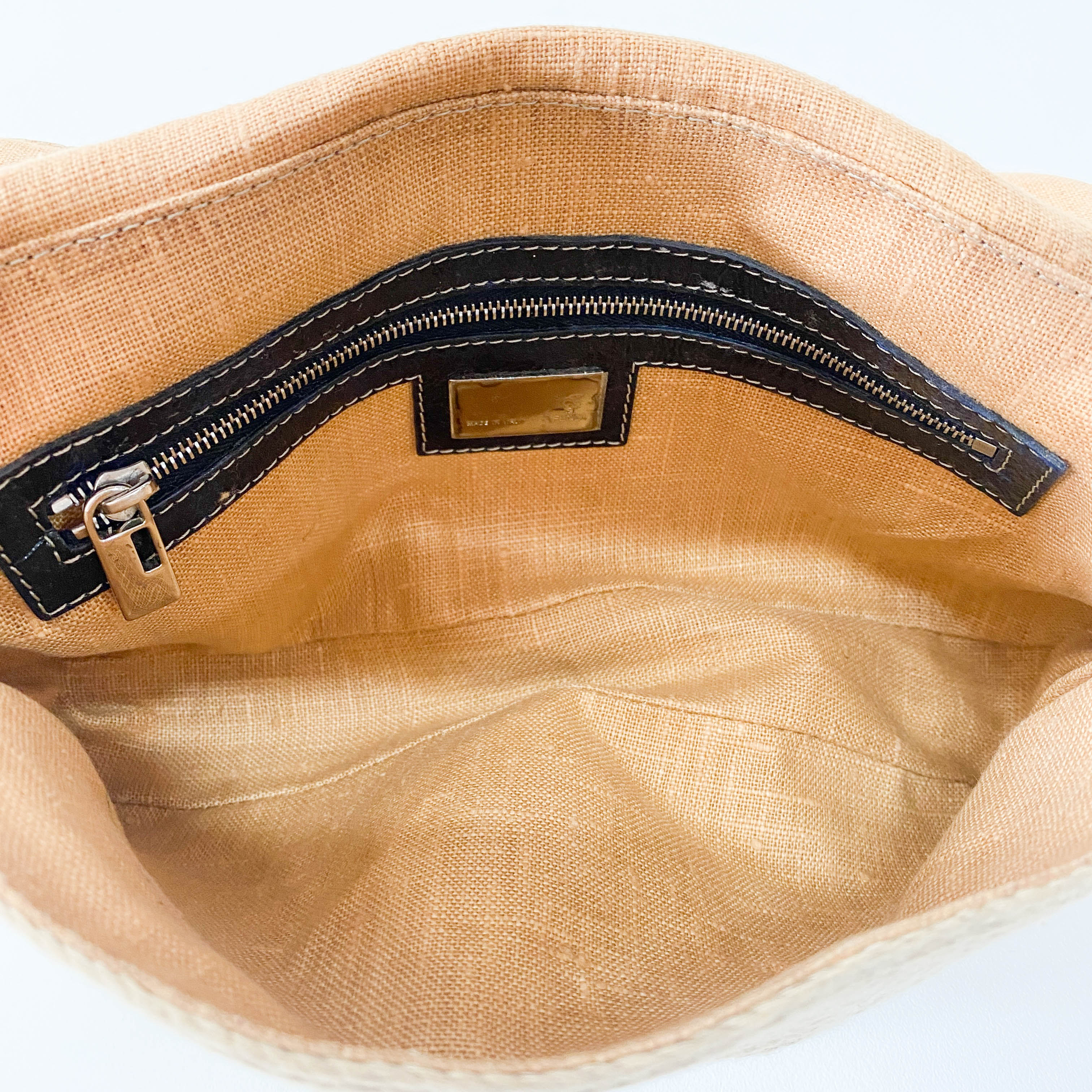 Baguette Beige Raffia Shoulder Bag