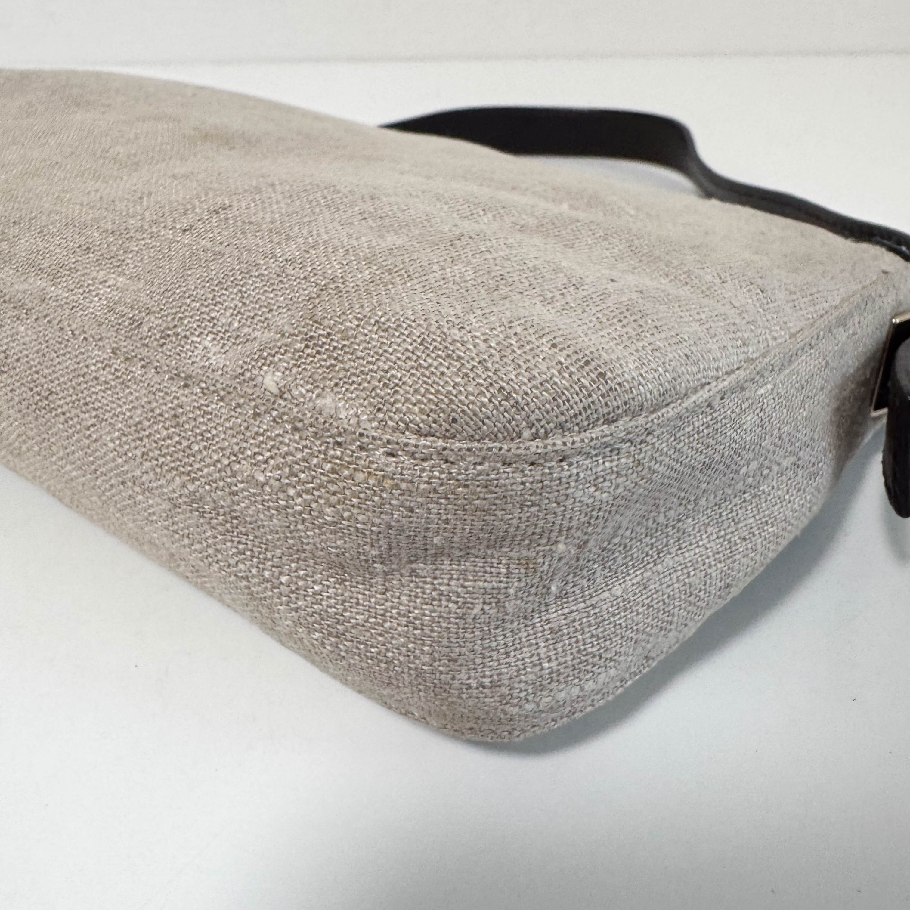 Baguette Raffia Flower Embroidered Shoulder Bag