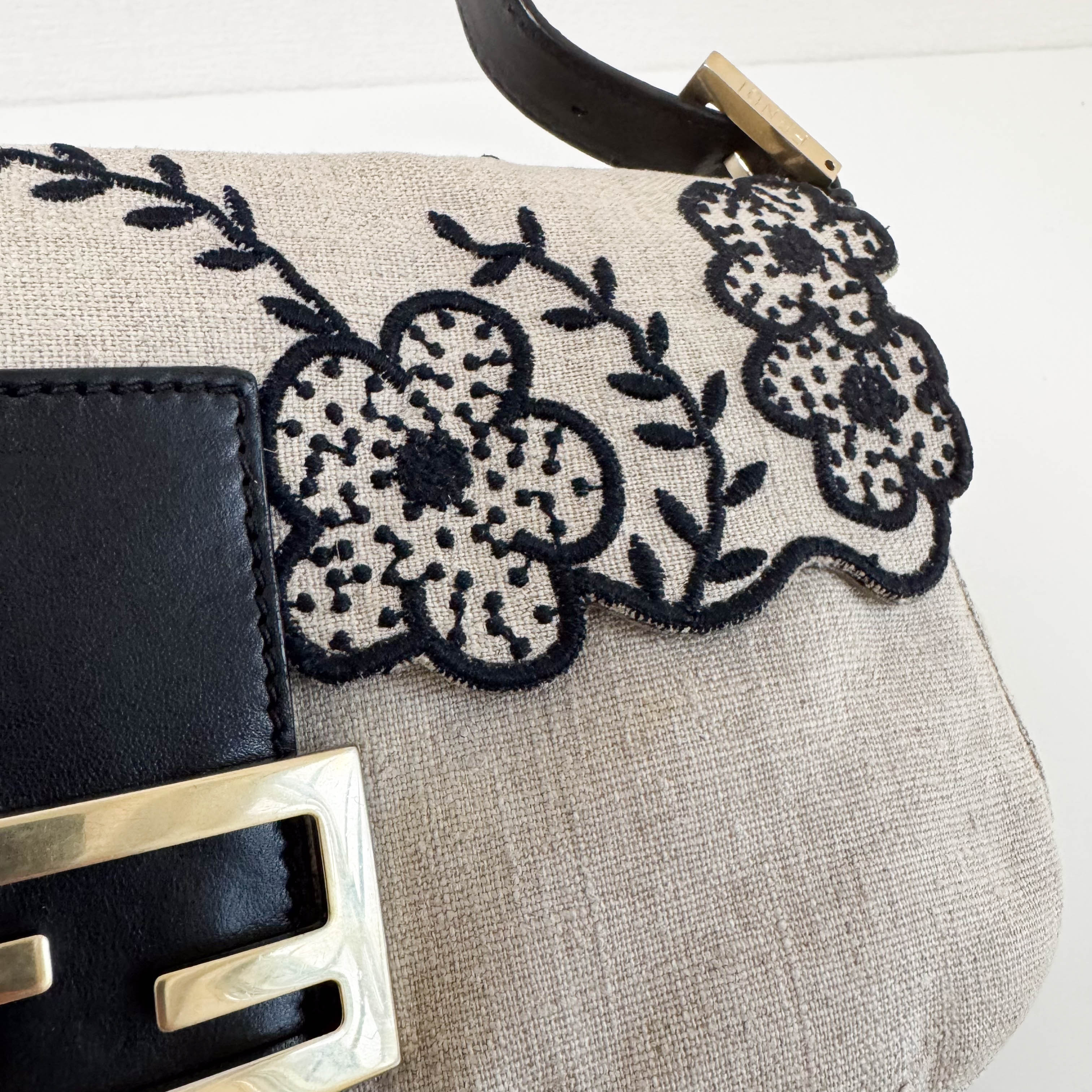 Baguette Raffia Flower Embroidered Shoulder Bag