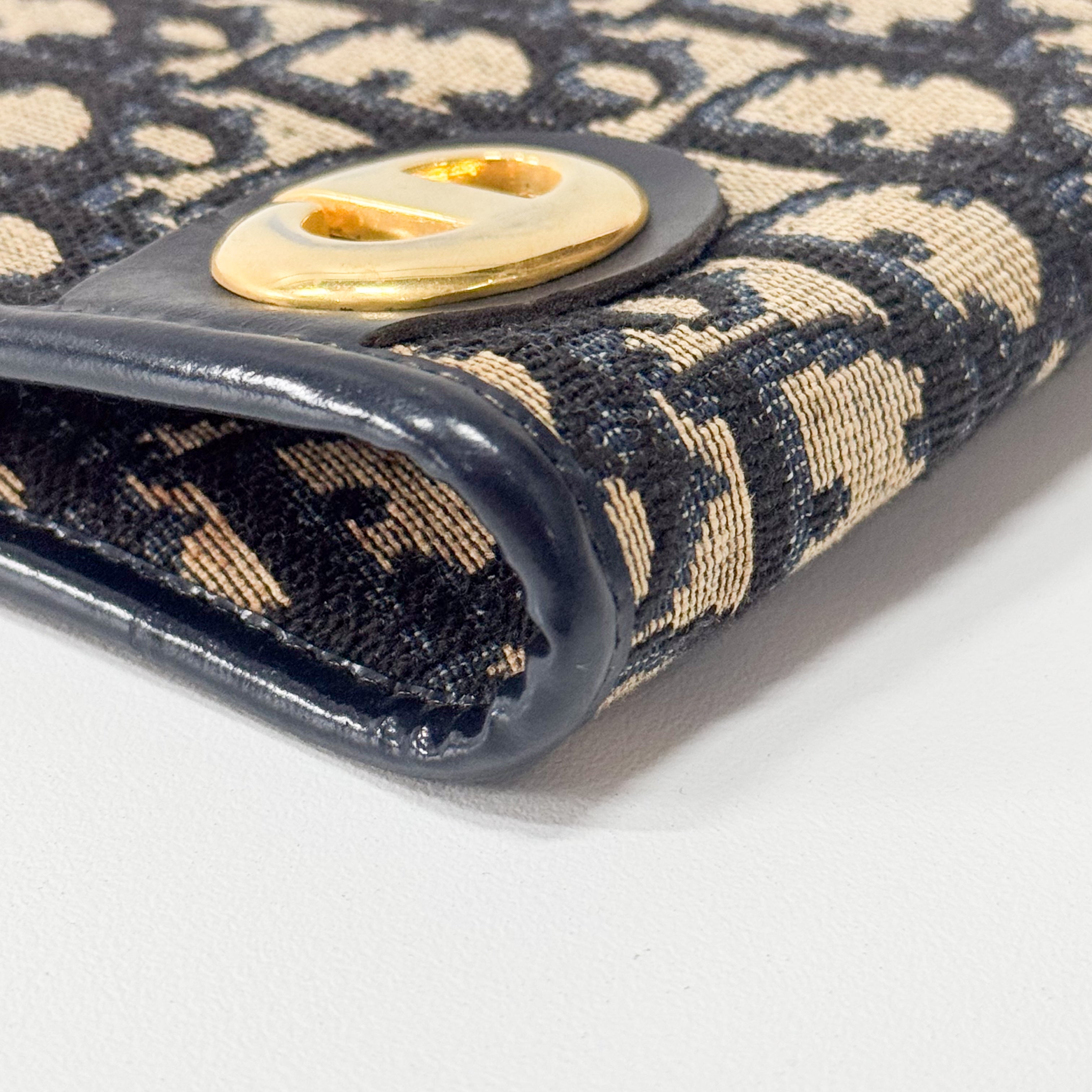 Trotter Navy Clutch Bag